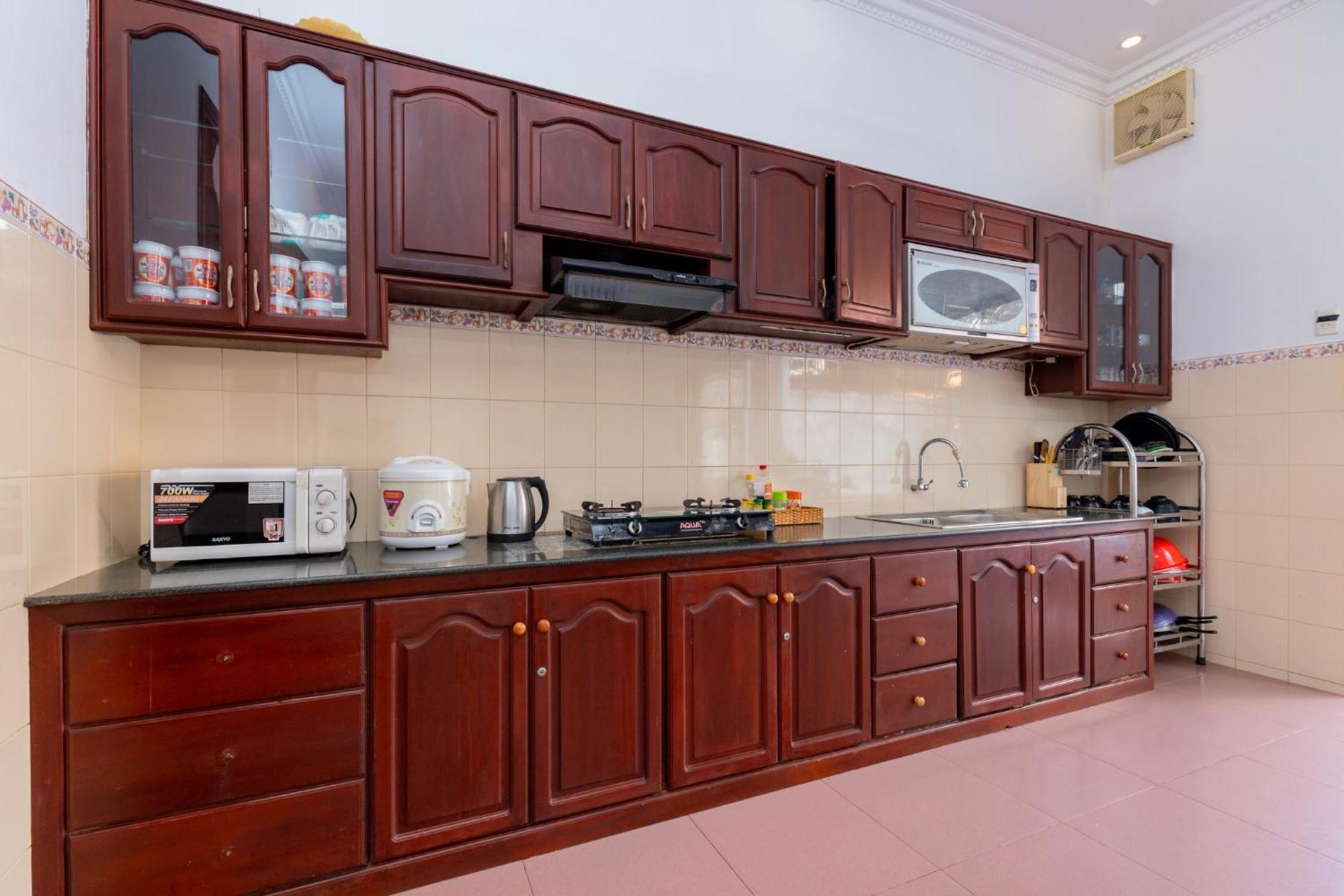 Hoang Duc Ho Boi Bai Sau Villa *