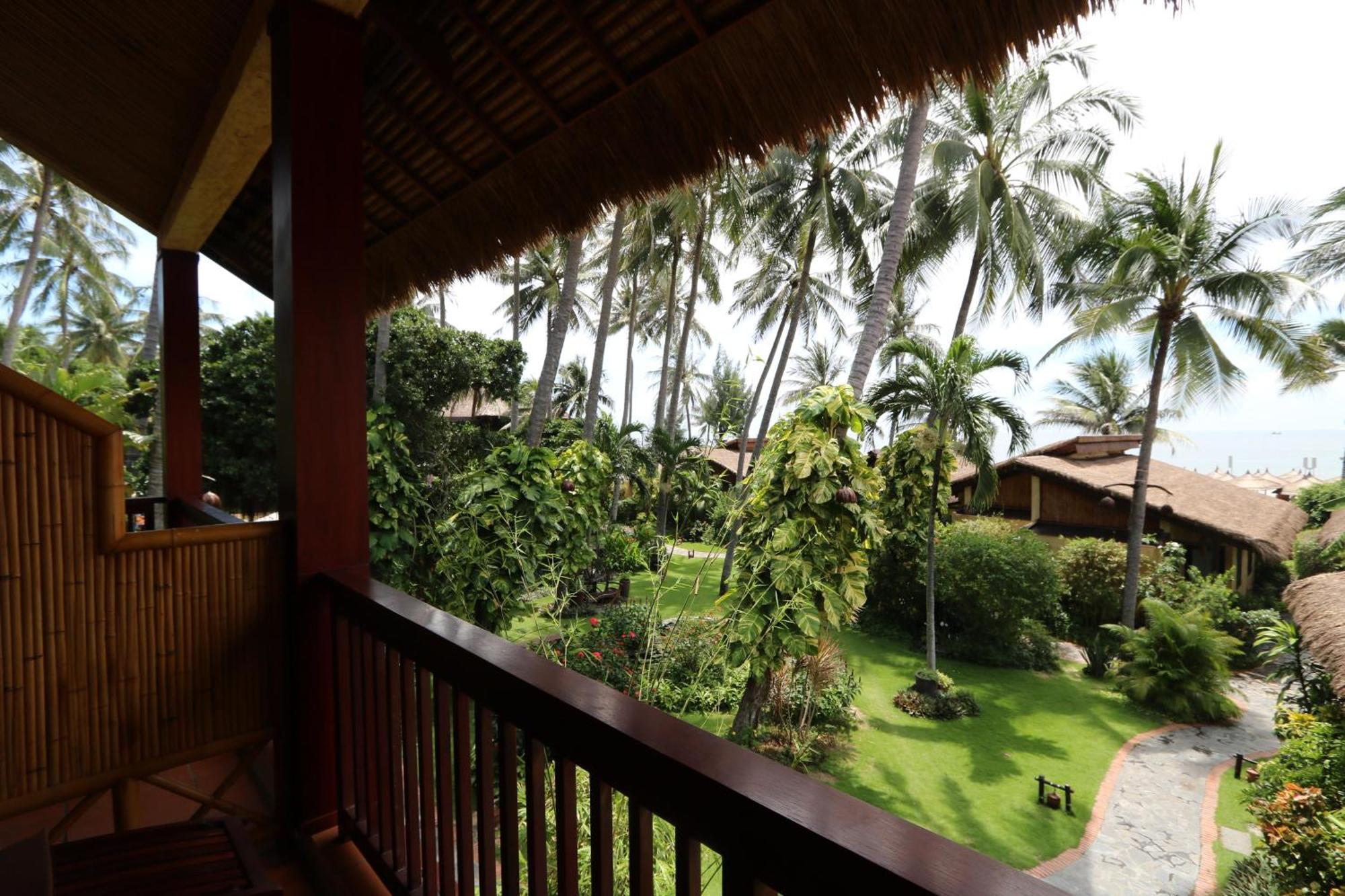 Resort Bamboo Village Resort&spa 4*