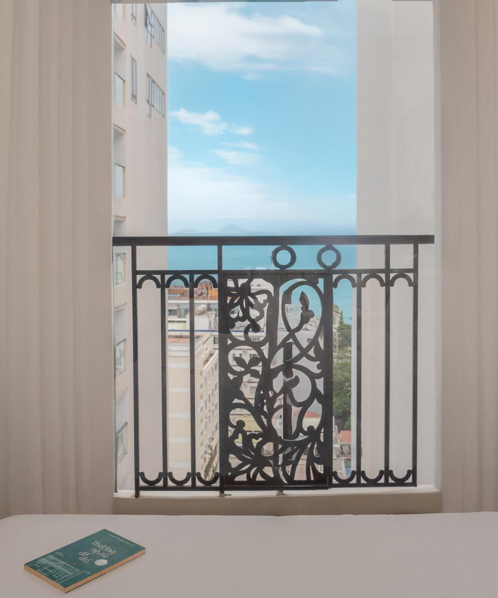 Bonjour Hotel