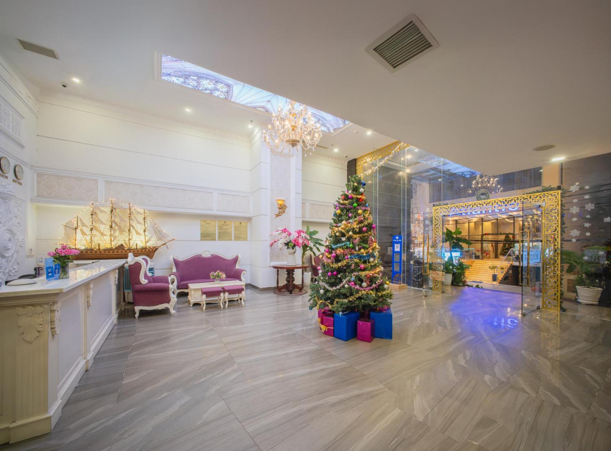 Hotel Bonjour Nha Trang