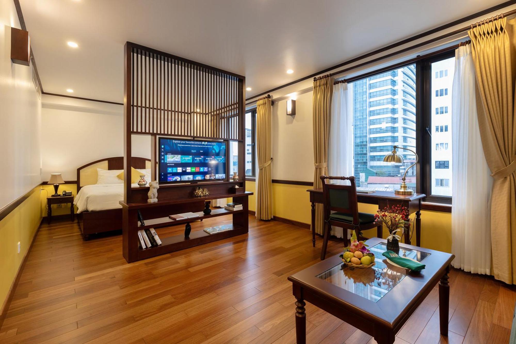 Flower Garden Hotel 4*