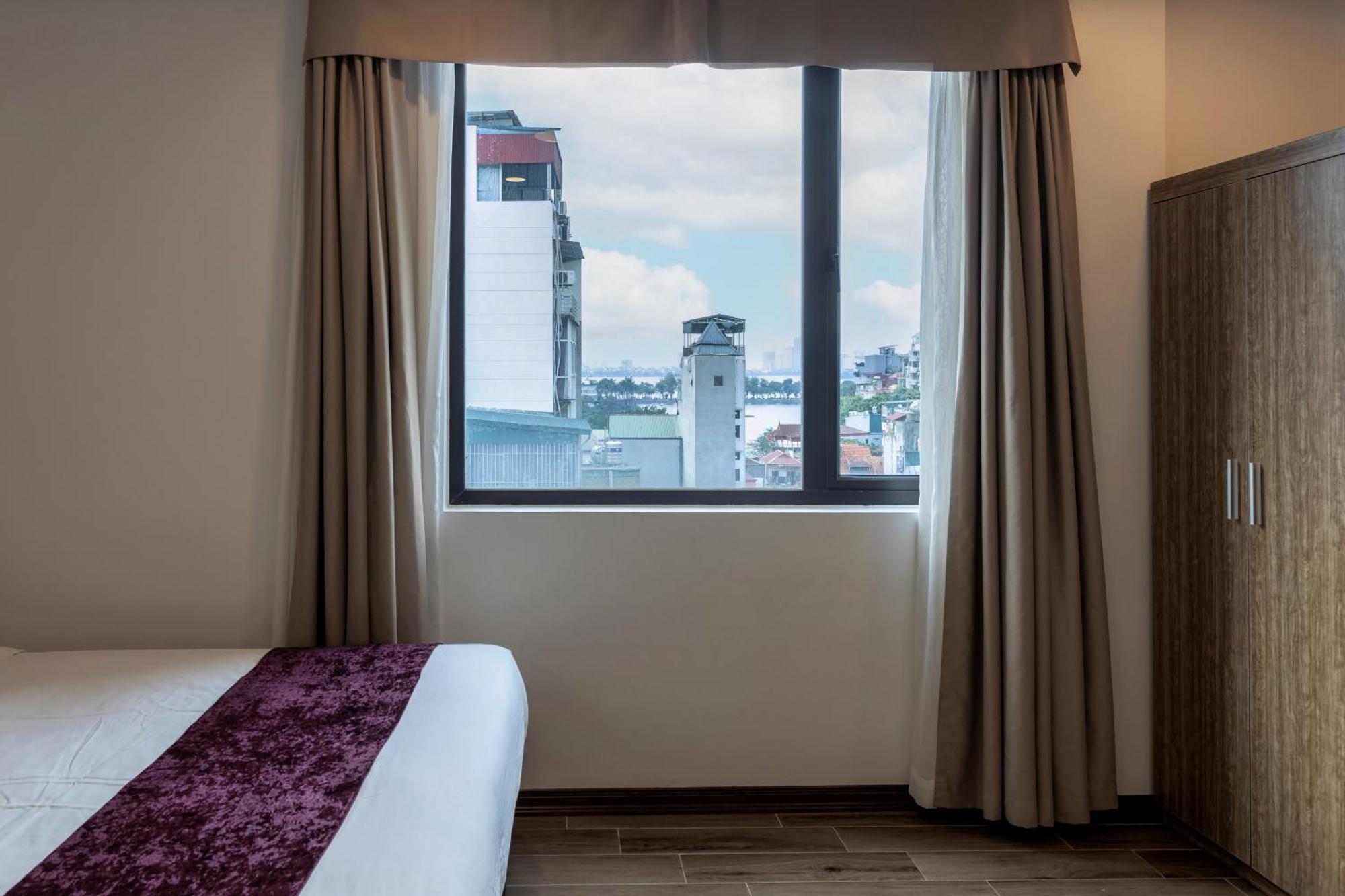 Flower Garden Hotel 4*