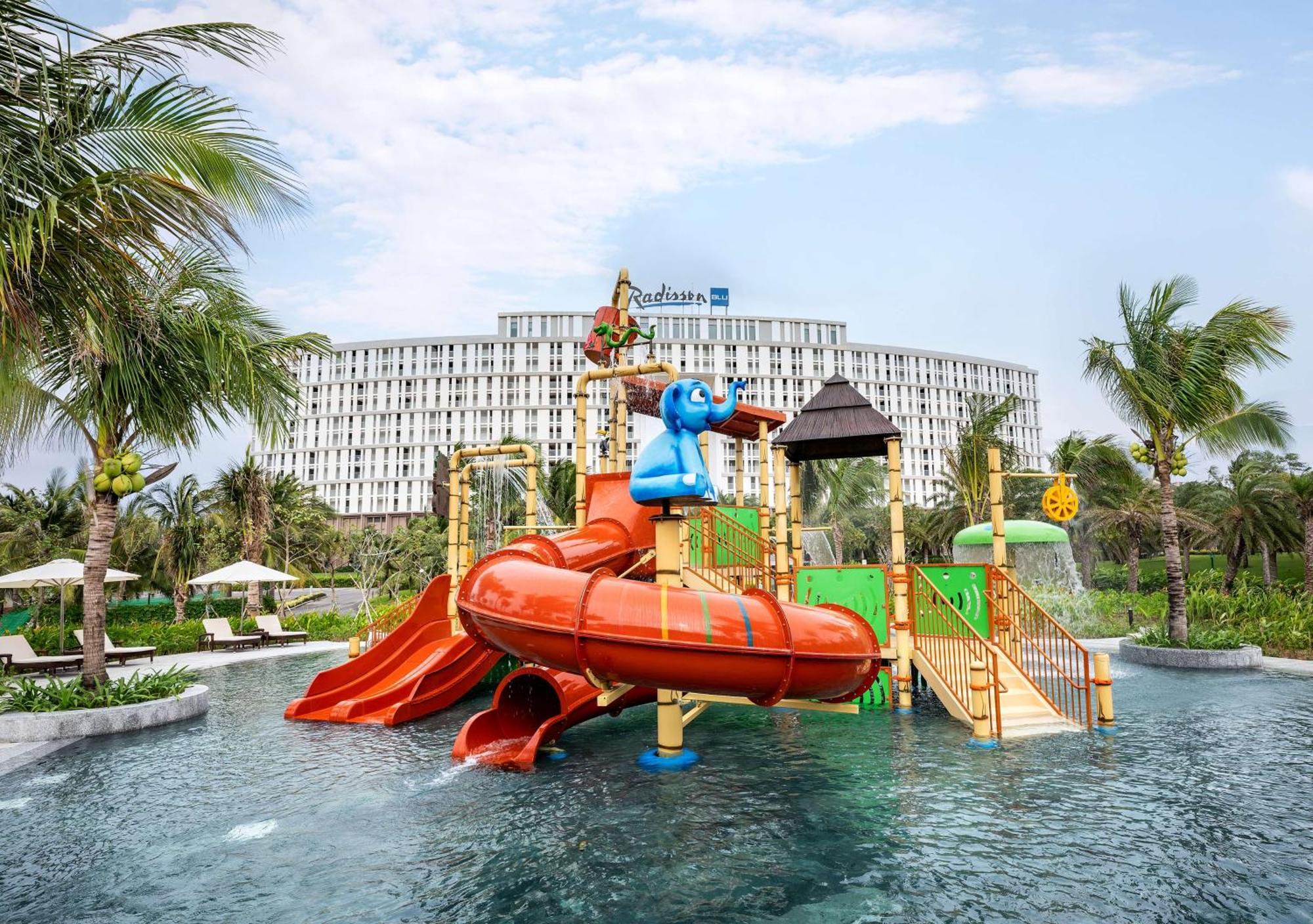 Radisson Blu Cam Ranh Resort Nha Trang