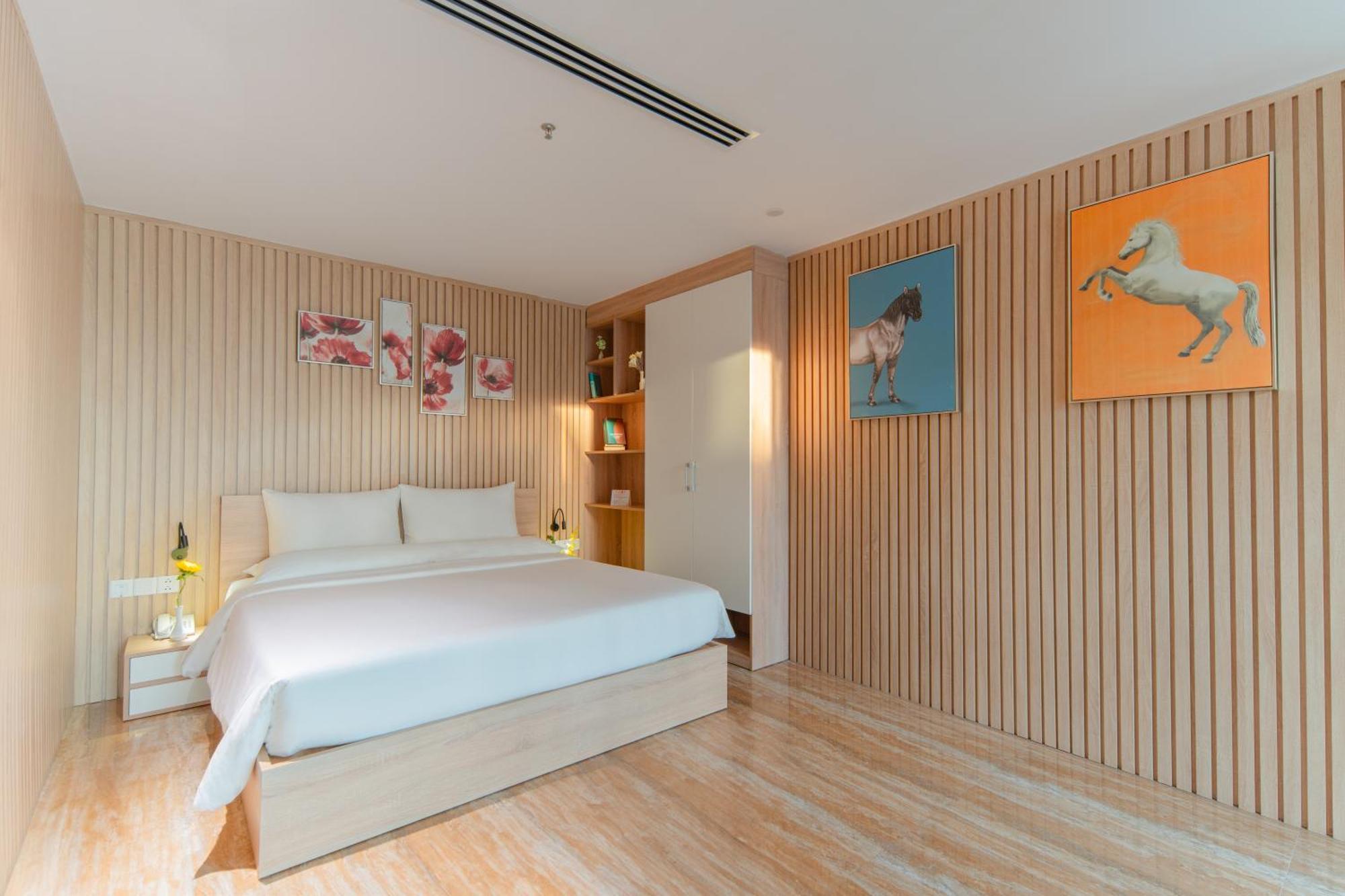 Và Emerald Bay Nha Trang