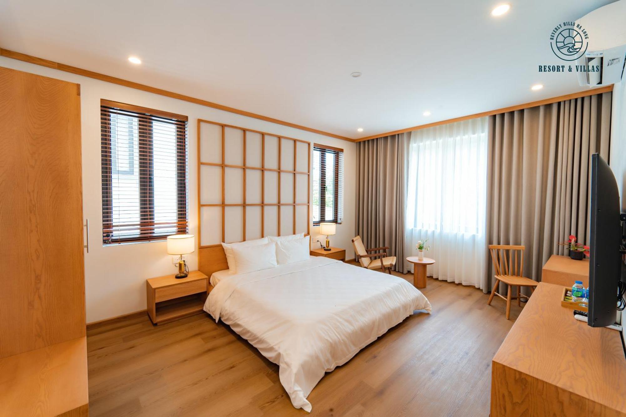 Hotel D'lioro &