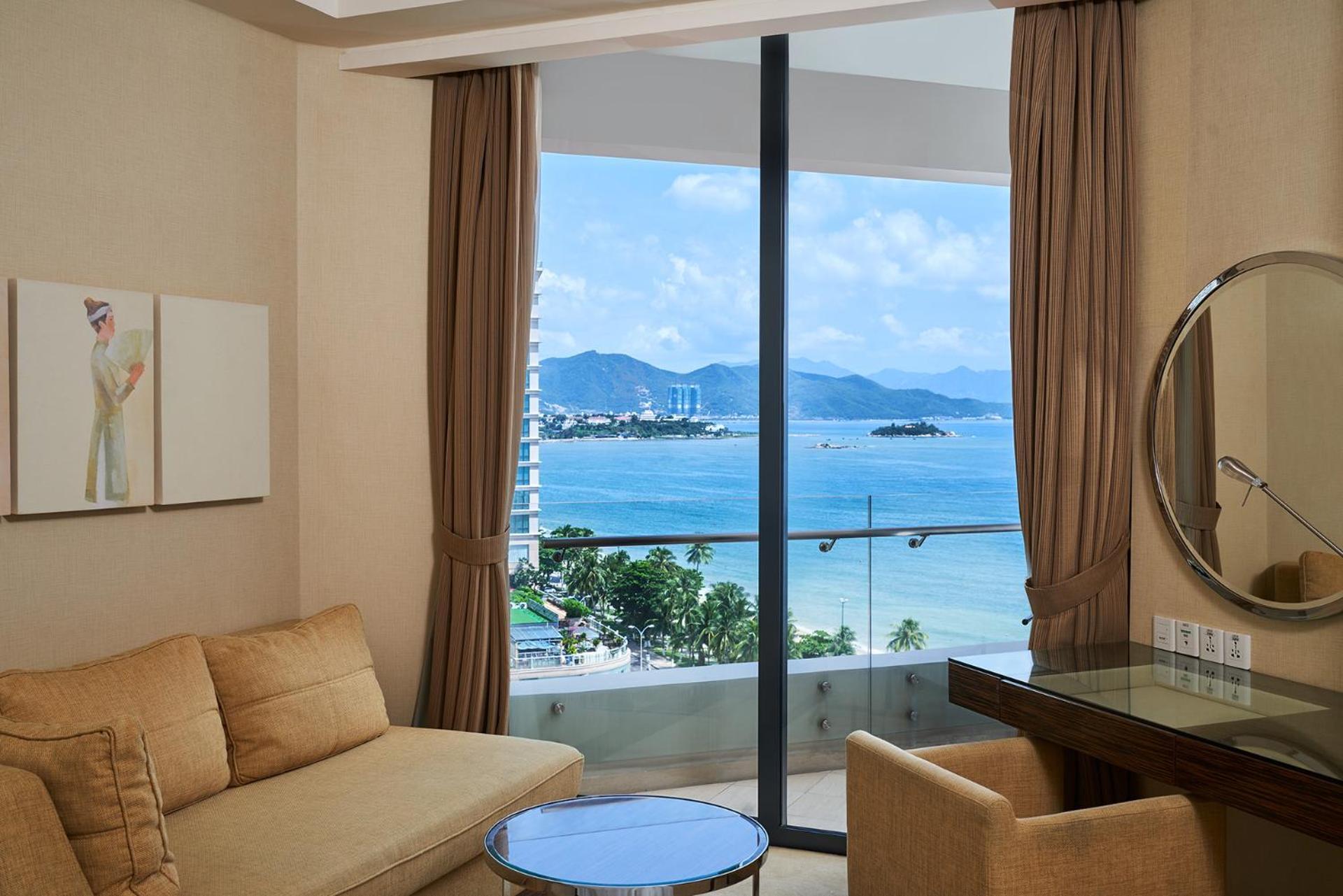 Sheraton & Hotel 5*