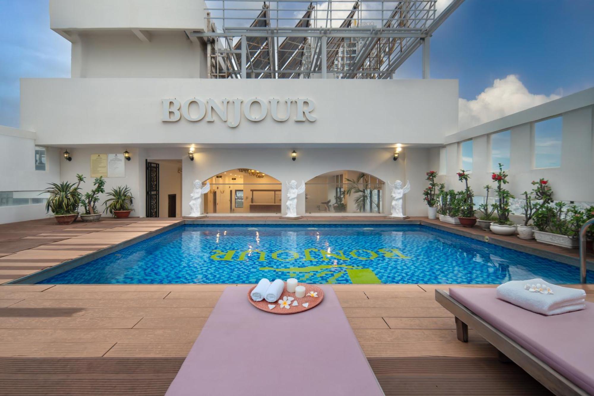 Bonjour Hotel Nha Trang
