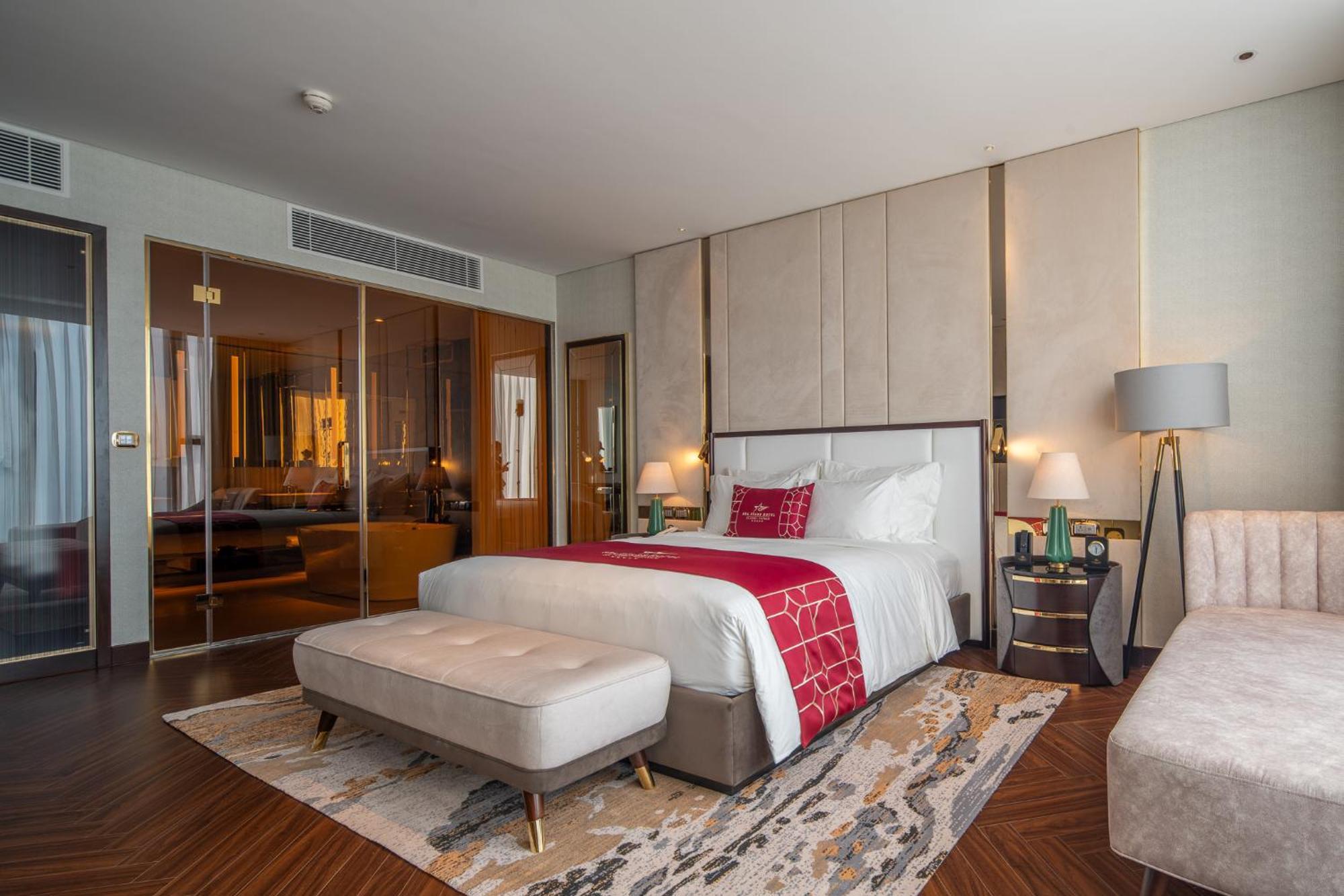 Radisson Blu Ha Long Bay 5*