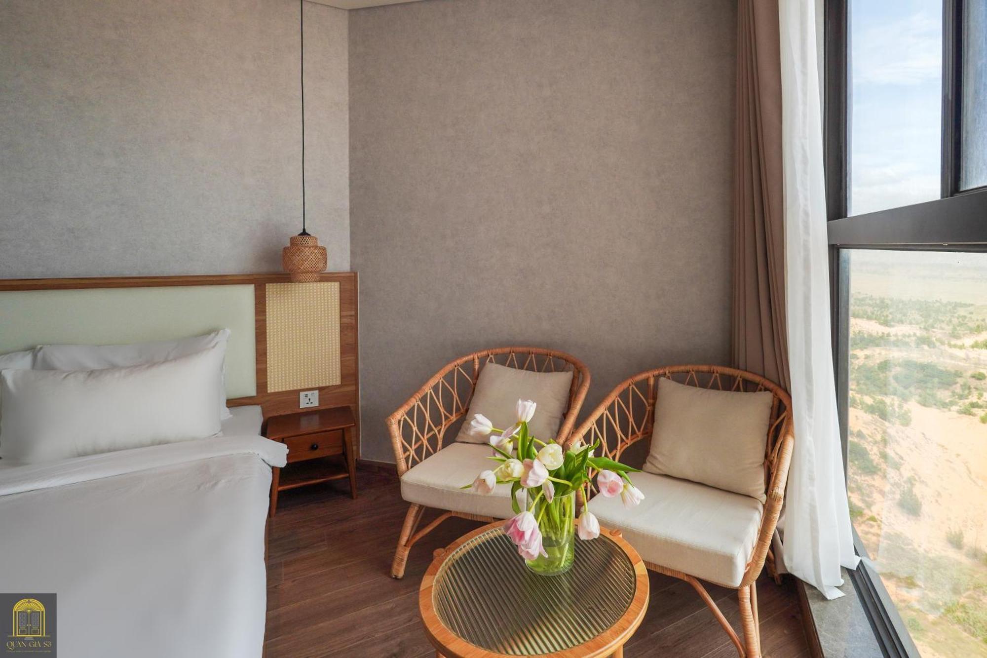 Mandala Oceanfront Driftwood 5*