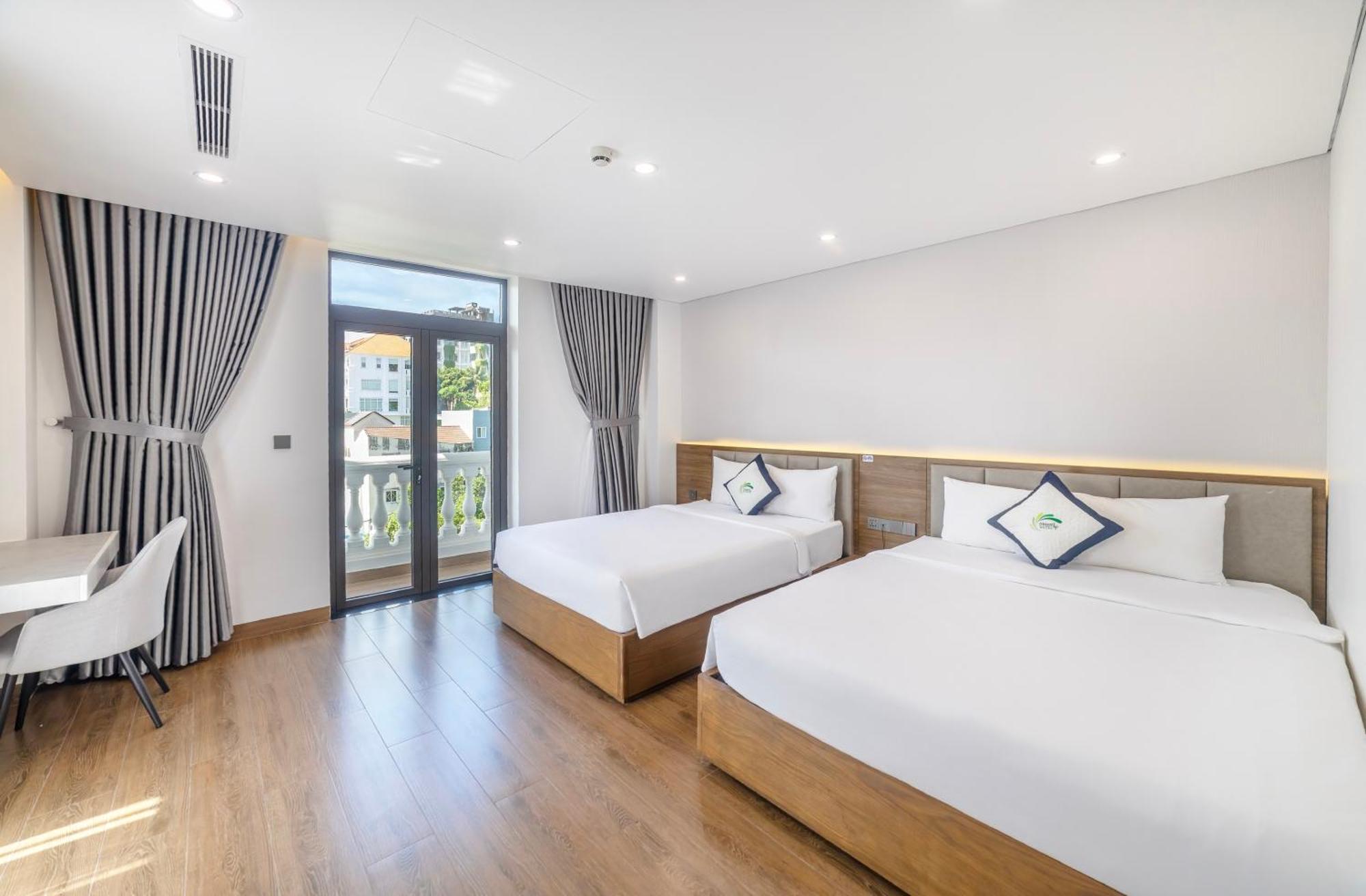Hotel Lp &