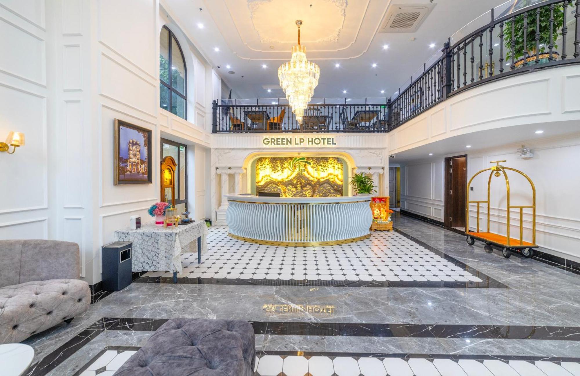 Lp & Hotel 3*