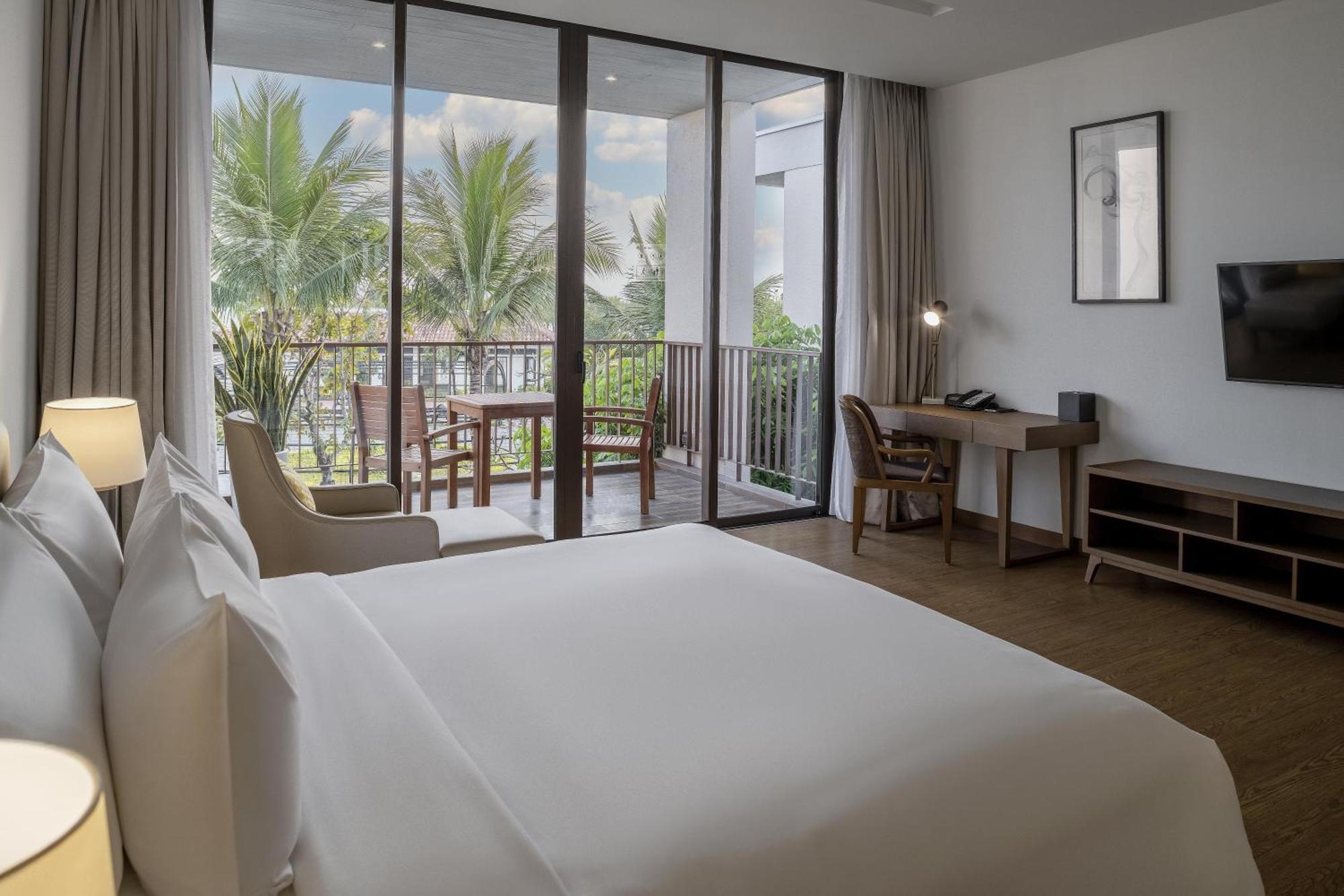 Premier Village Bay Resort