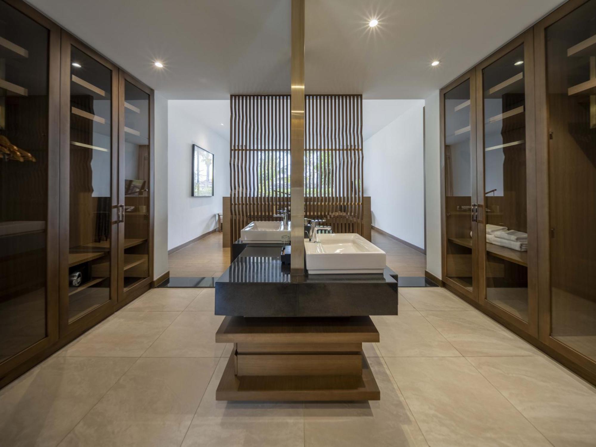 Resort Premier Village Bay Hạ Long