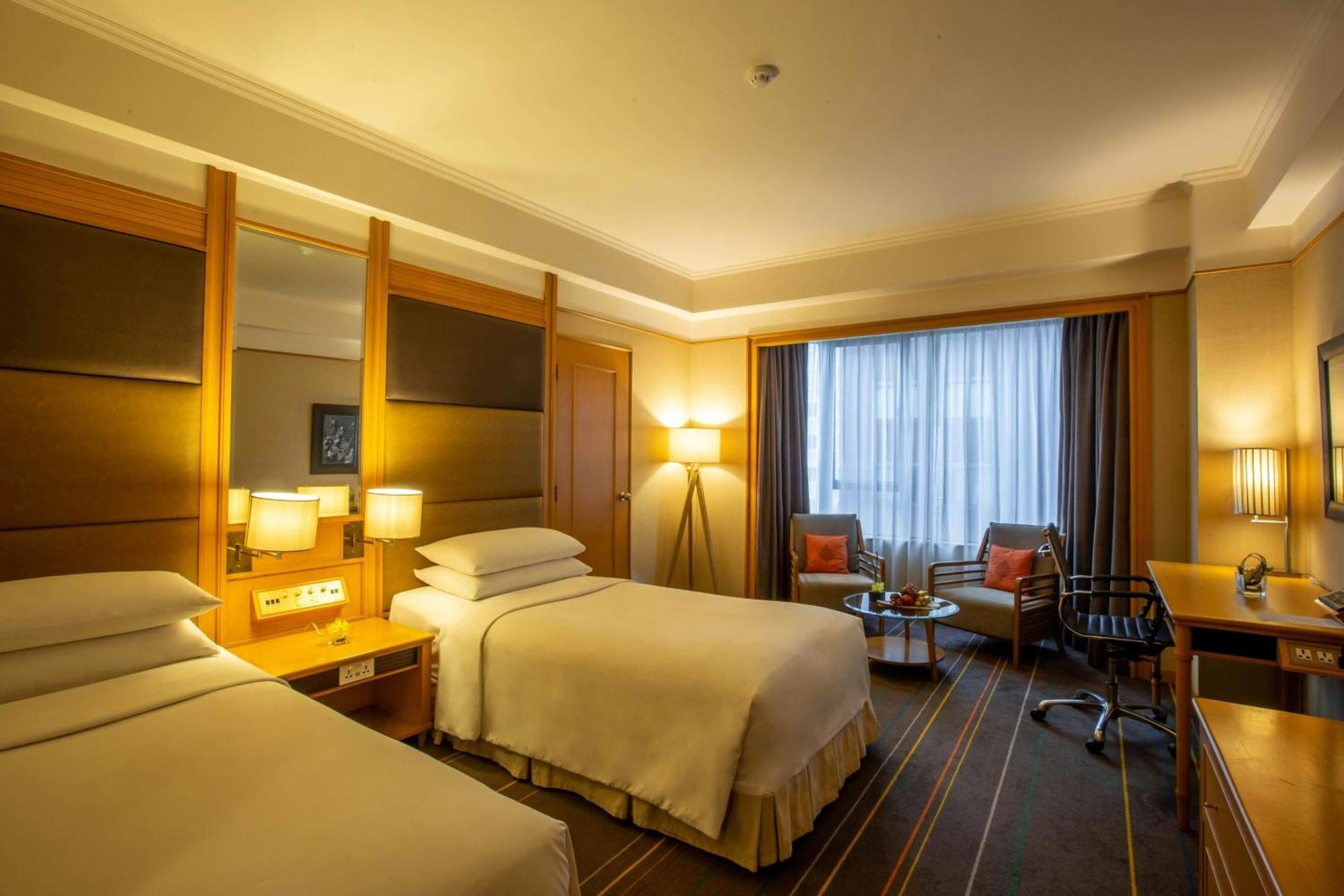 Hotel Renaissance Riverside Saigon Ho Chi Minh City