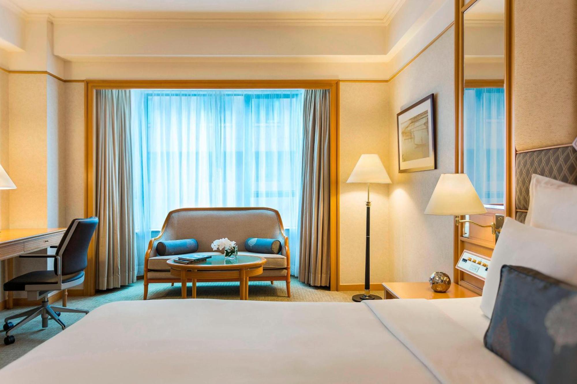 Renaissance Riverside Saigon Hotel 5*