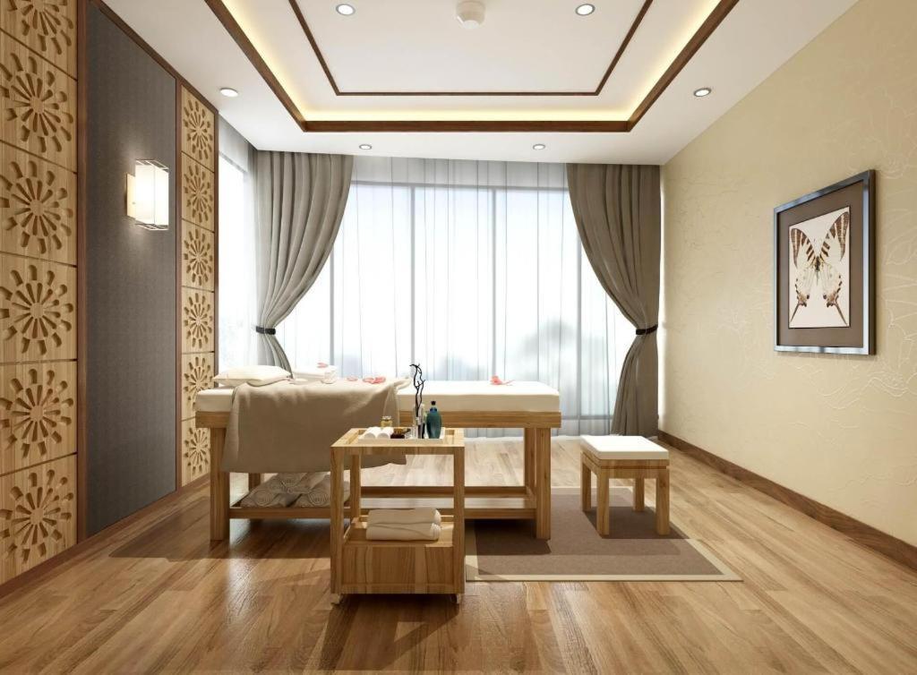 Marina Hotel