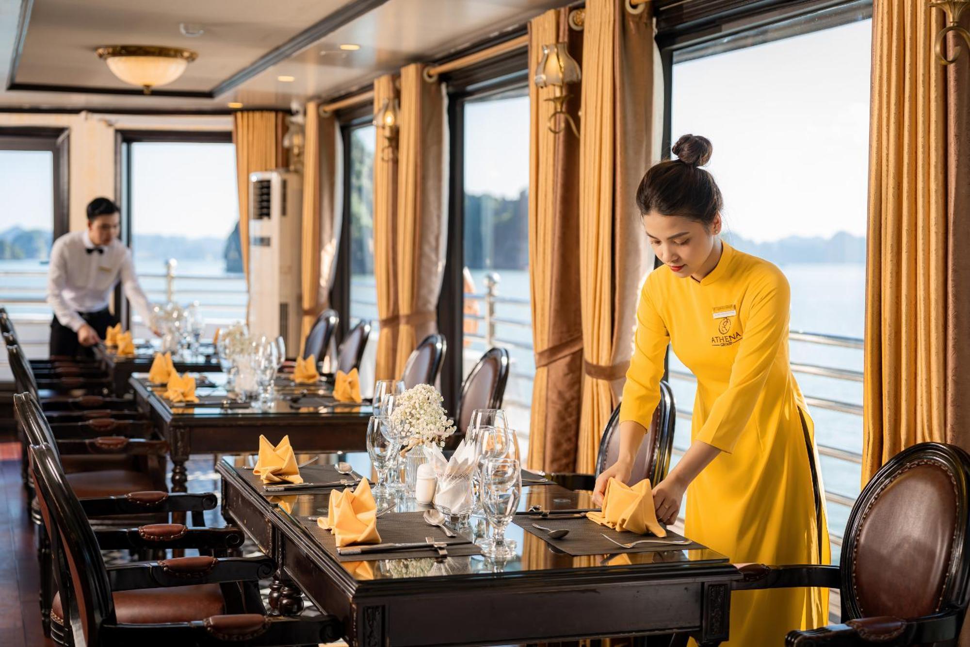 Athena Royal Cruise - Luxury In Halong Bay 5*