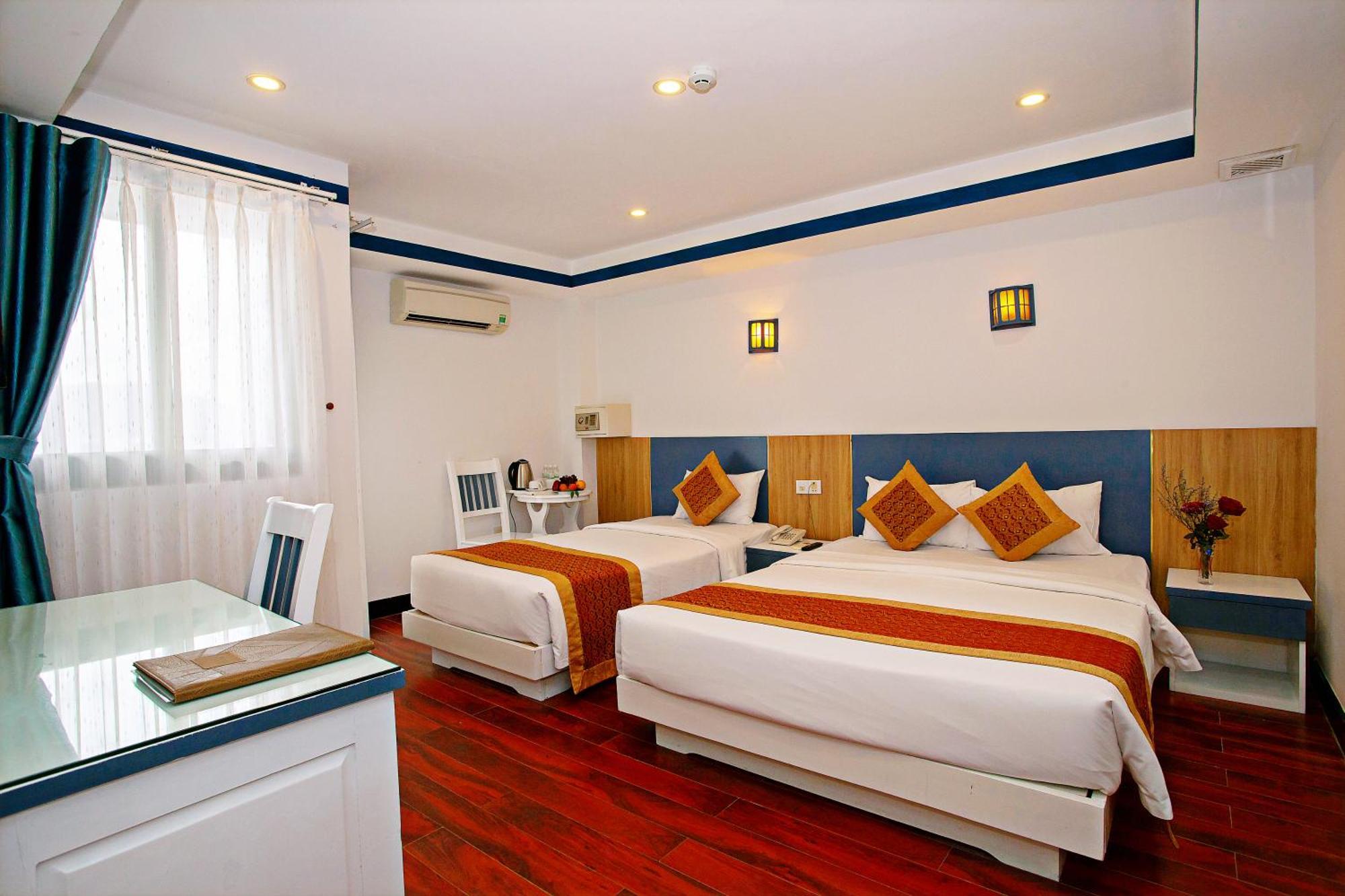 Hotel Golden Rain 2