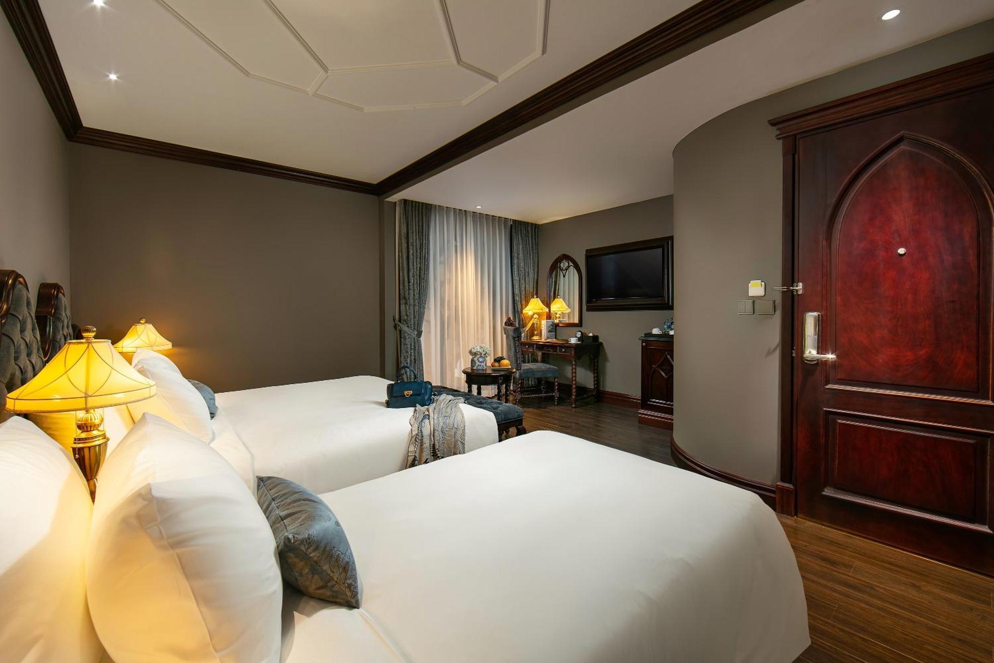Le Chanvre & Khách sạn 4*