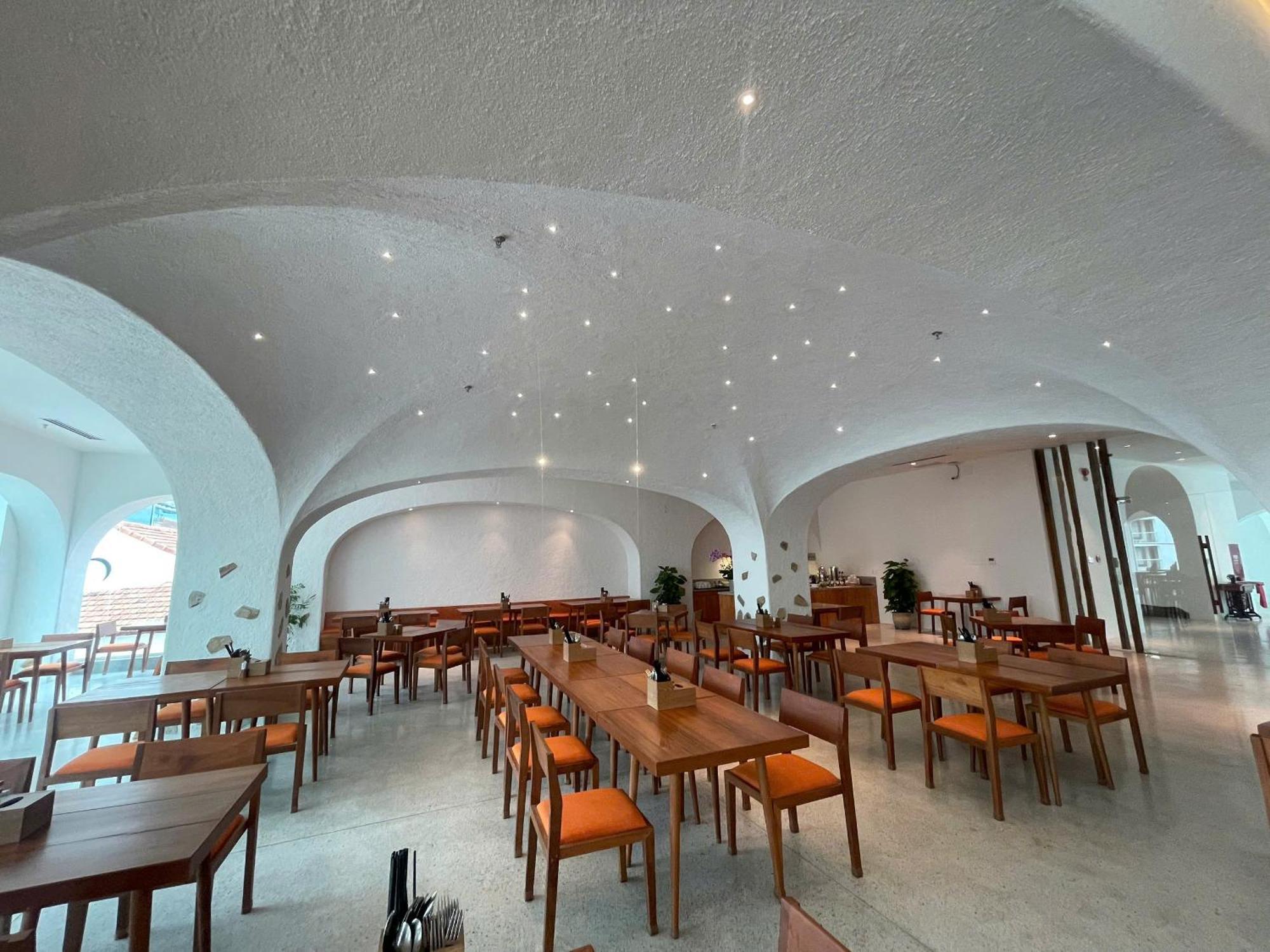 World Hotel Nha Trang