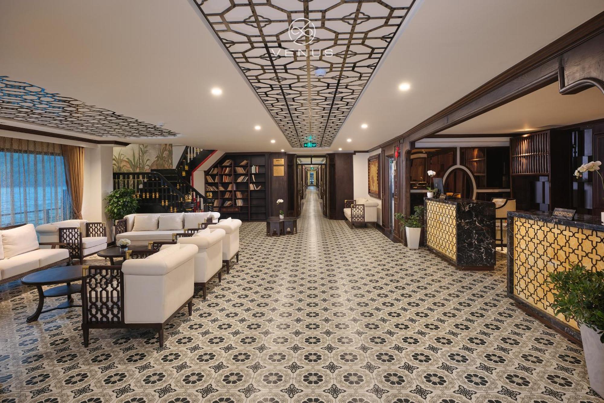 Era Halong Cruise  Ha Long