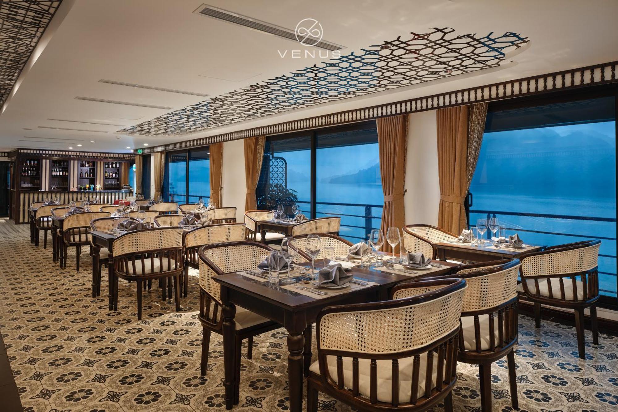  Era Halong Cruise Ha Long