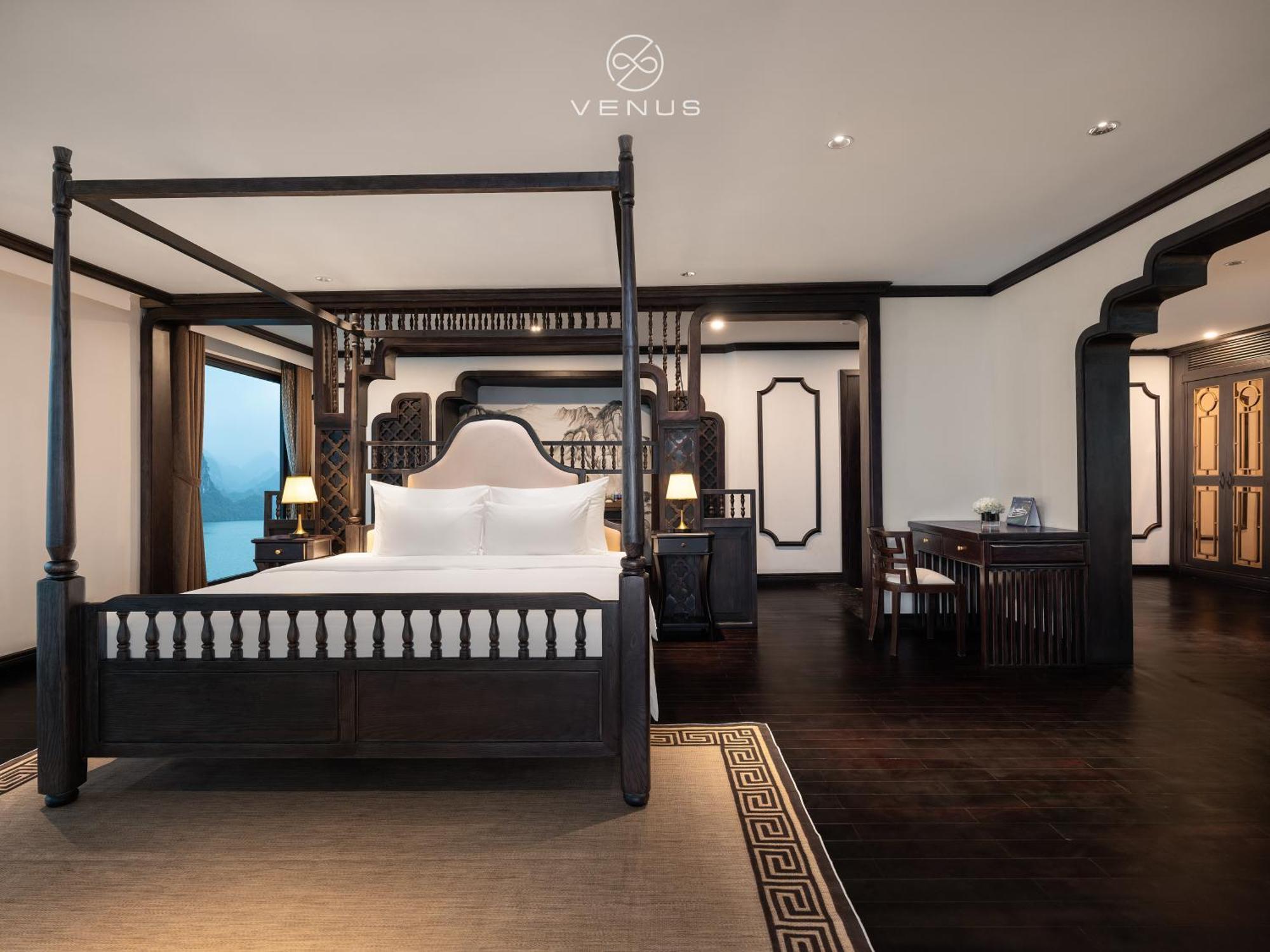  Era Halong Cruise