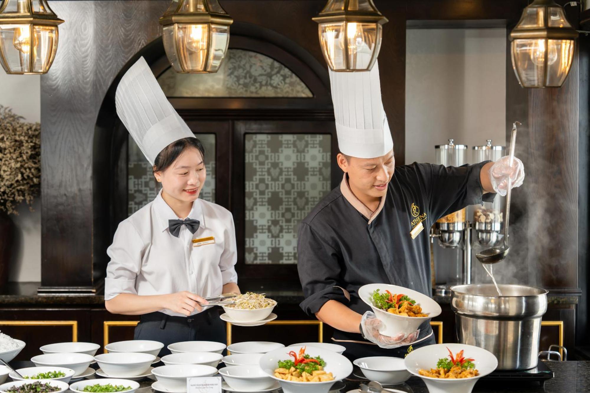  Athena Royal Cruise - Luxury In Halong Bay 5*