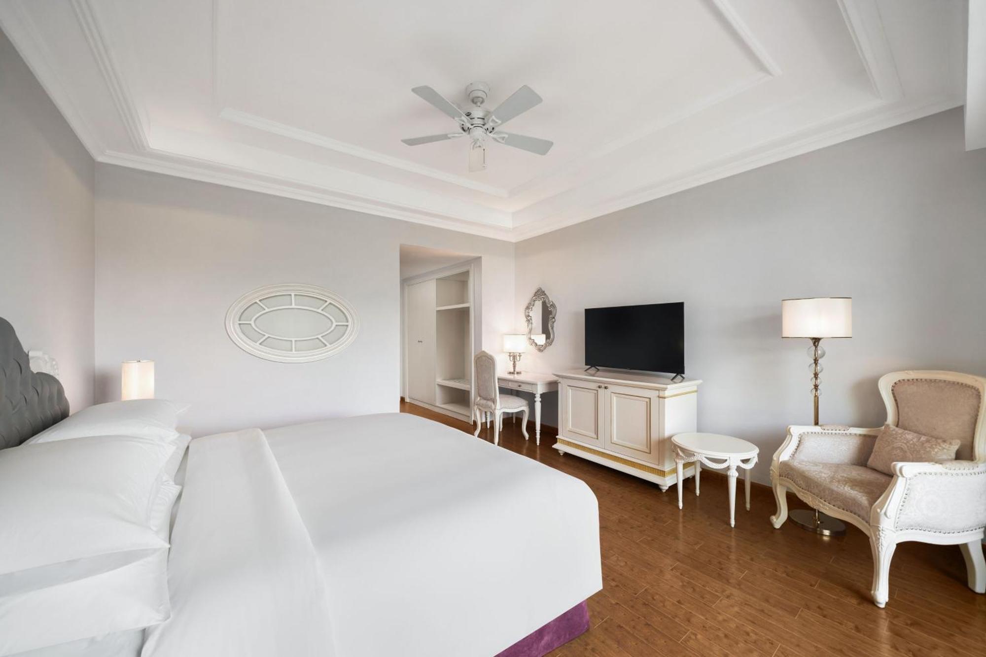 Marriott & Spa, Hon Tre Island