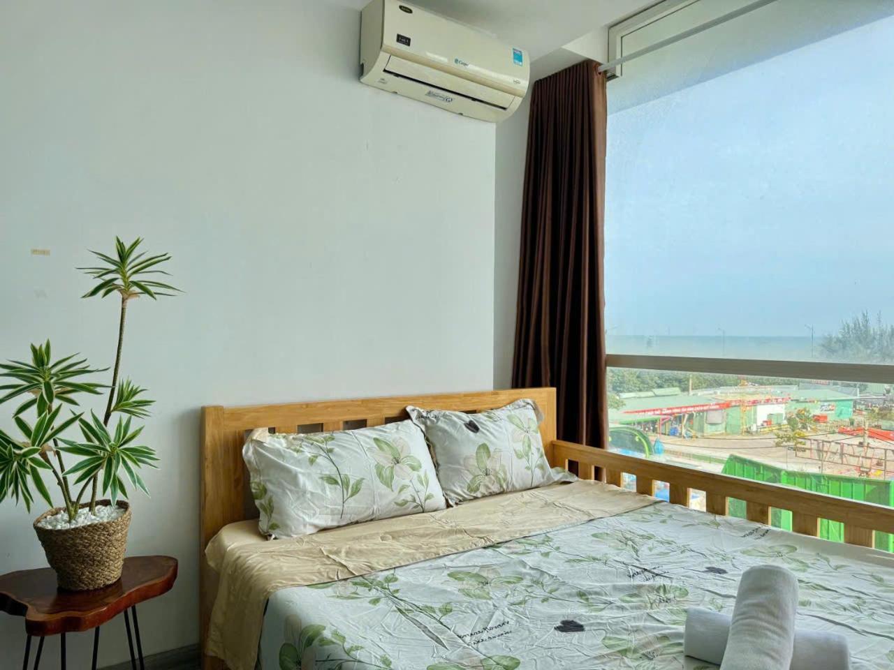 Oasky Son Thinh - Tina Vung Tau