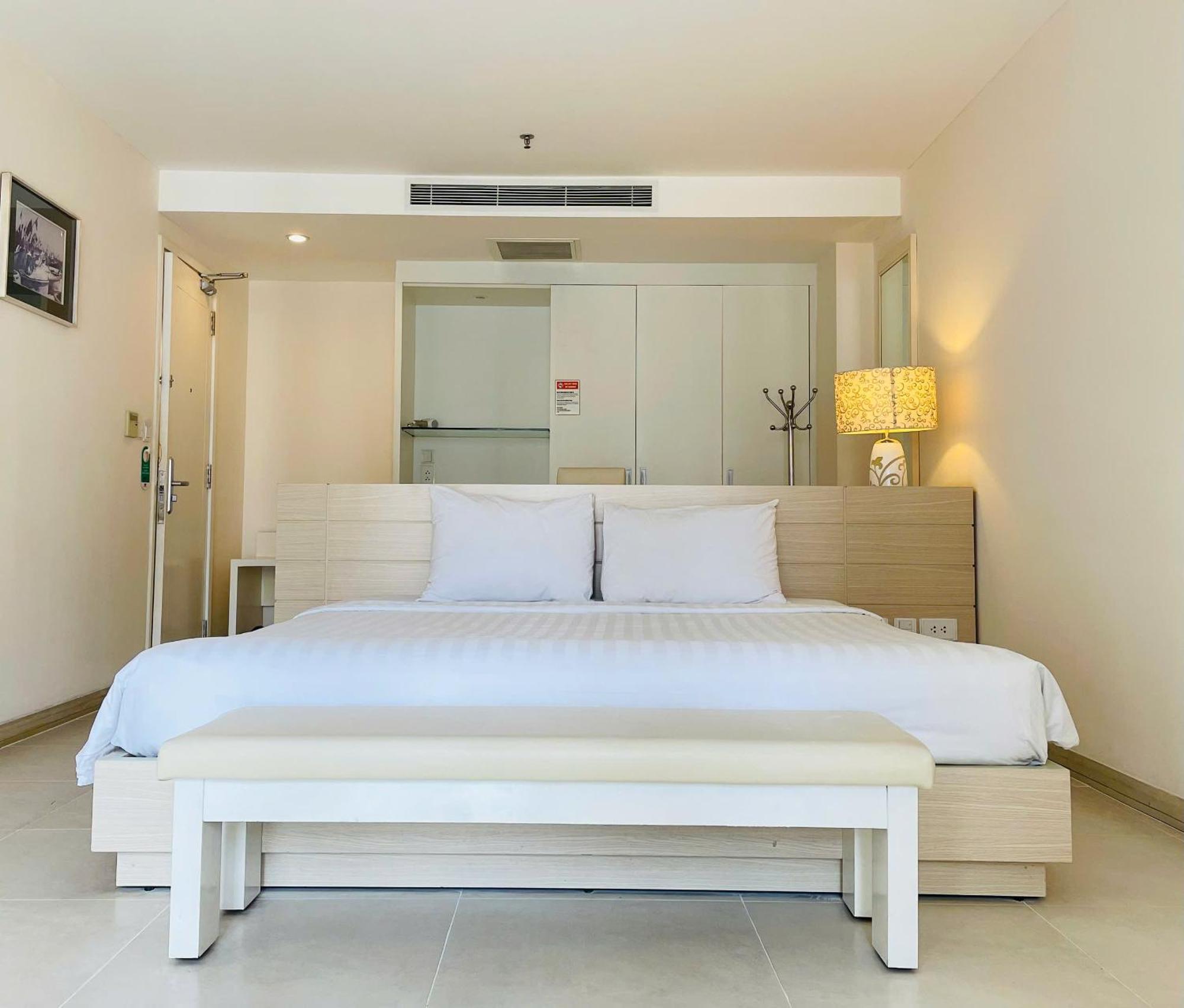 Hotel Nhi Phi Nha Trang