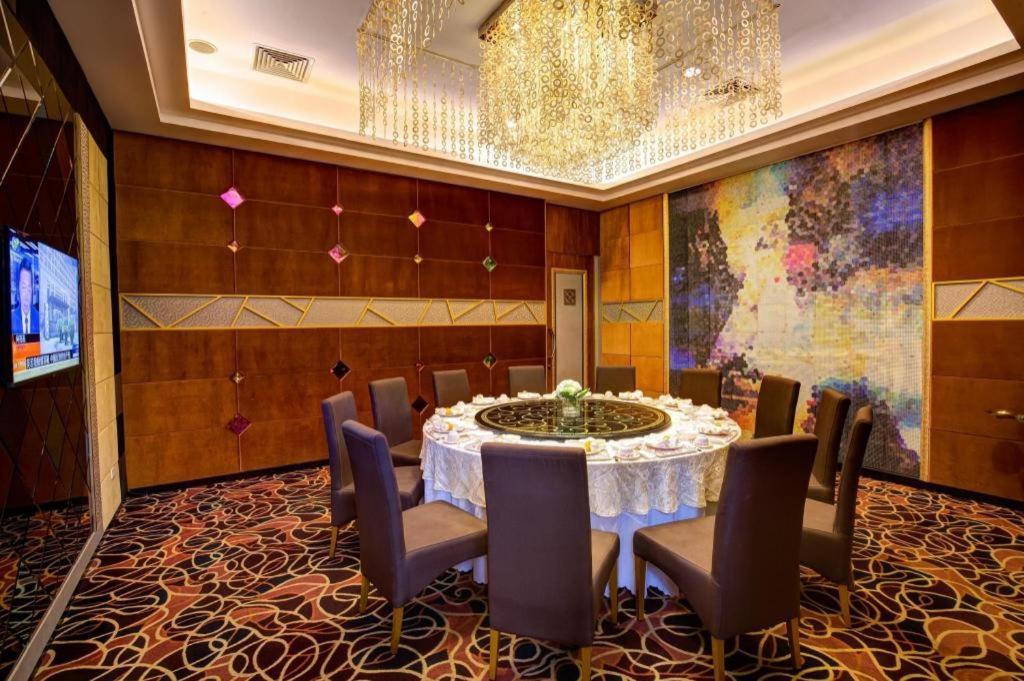 Halong Pearl Hạ Long