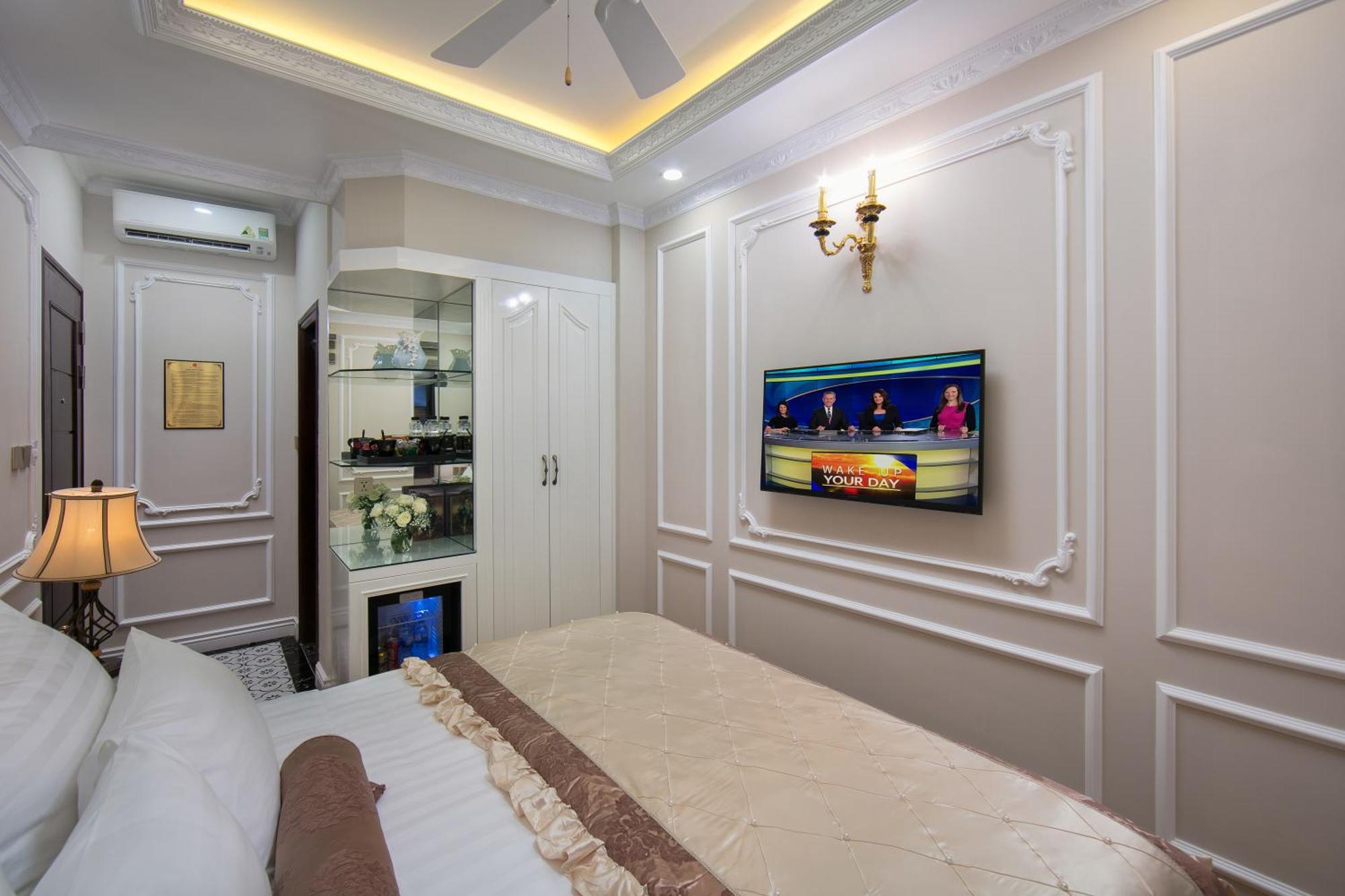 Royal Hotel 3*