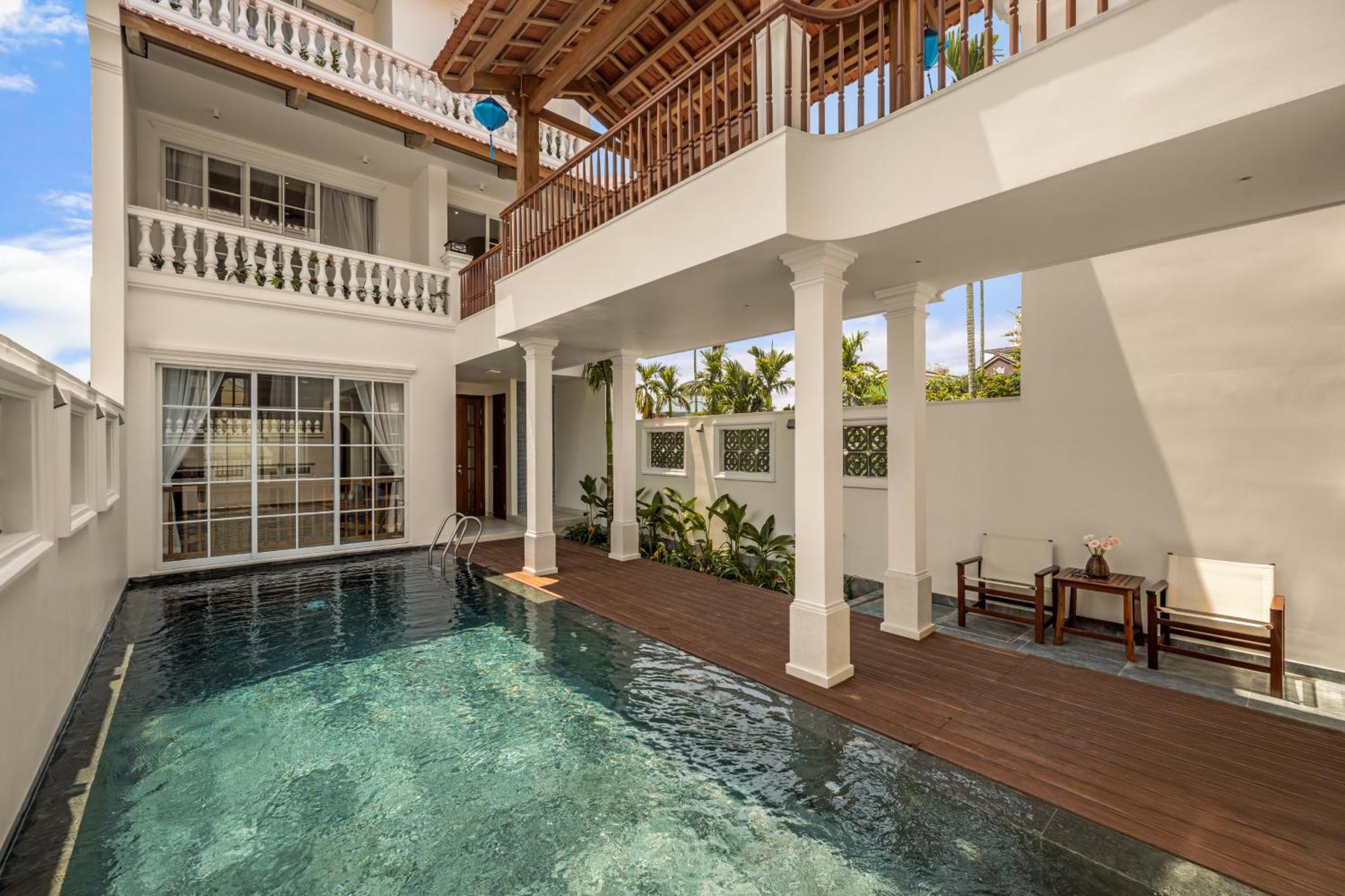 Khách sạn Spring Breeze 4*