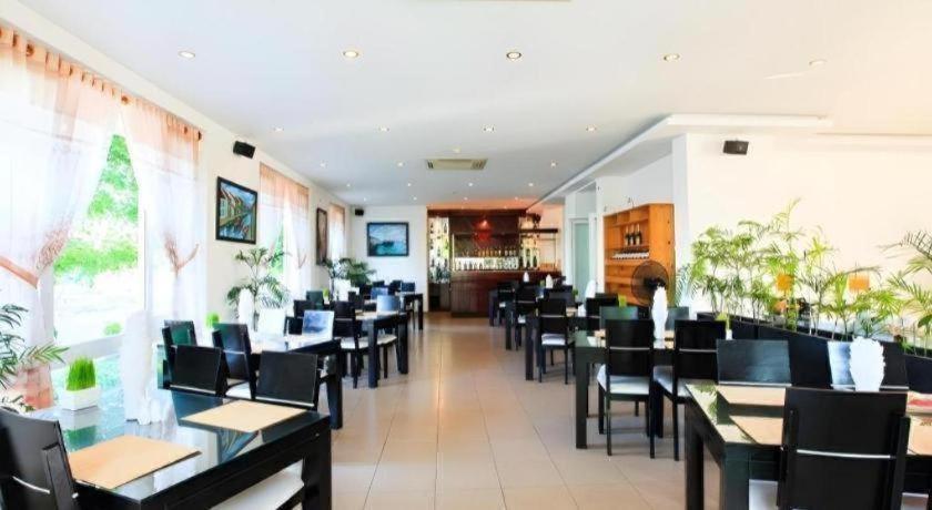 Hotel Paragon