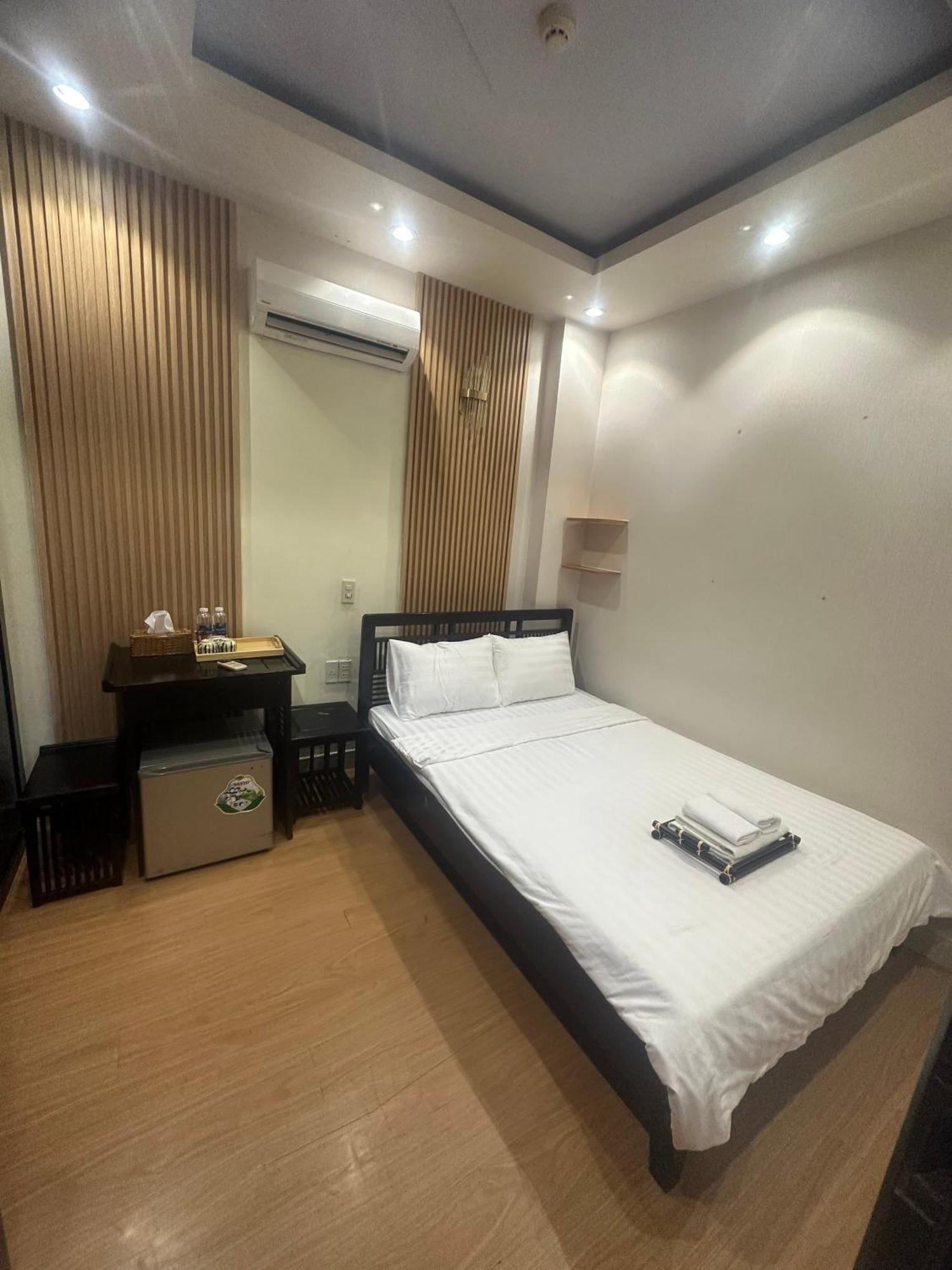 Golden Uc Chau House & Hotel 3*