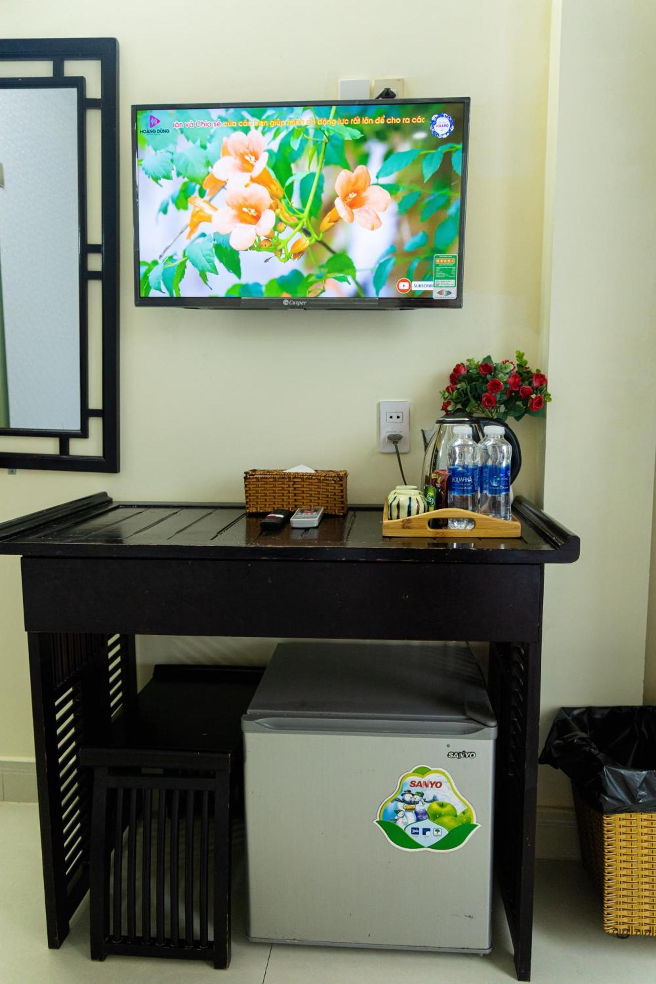 Hotel Golden Uc Chau House &