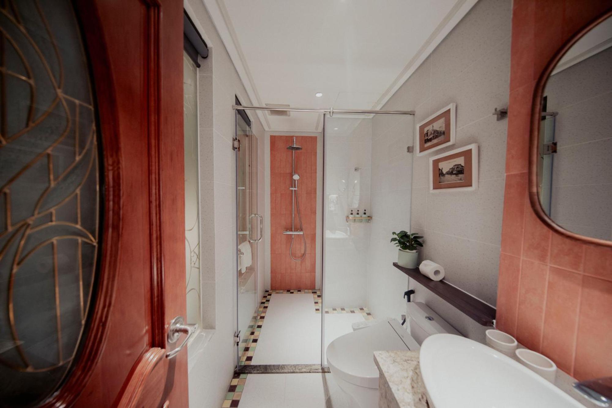 Au Boutique 4*