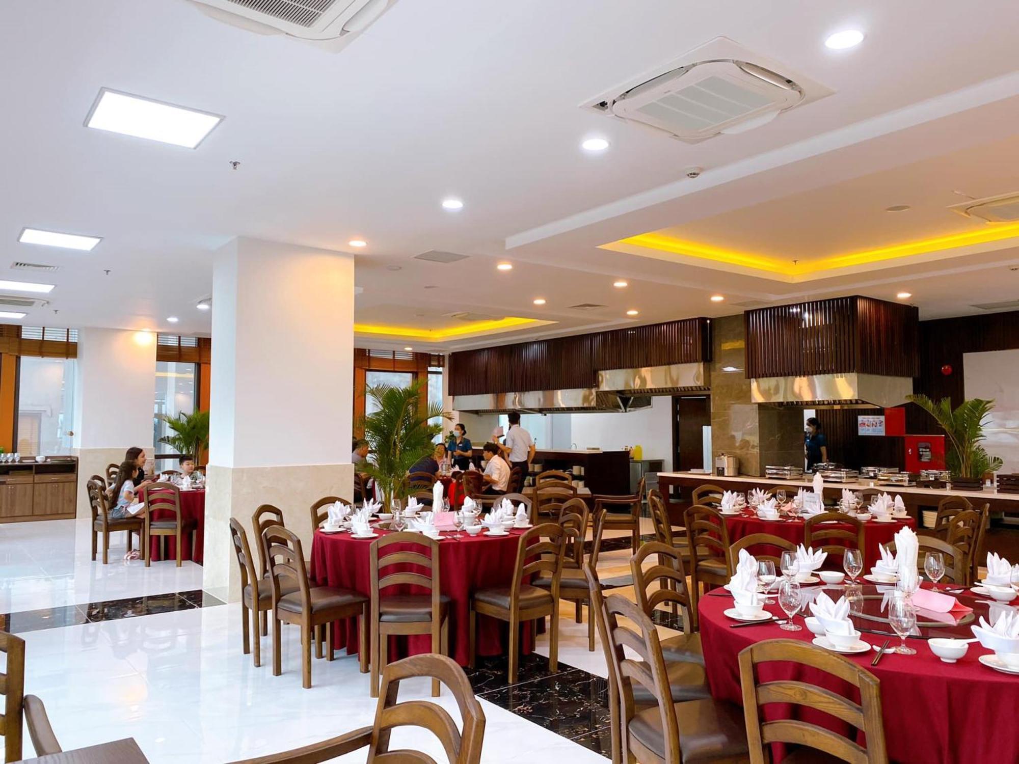 Peace Hotel Ha Long