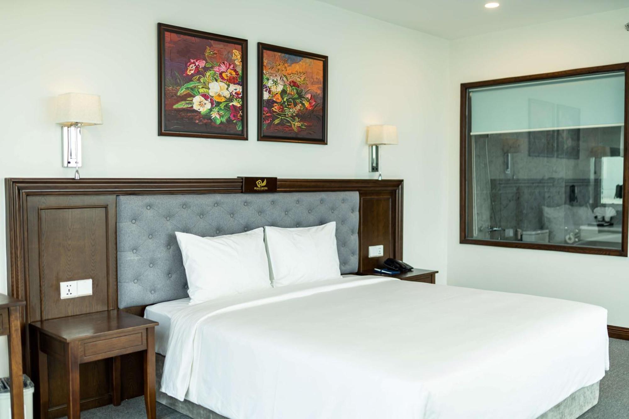 Hotel Peace