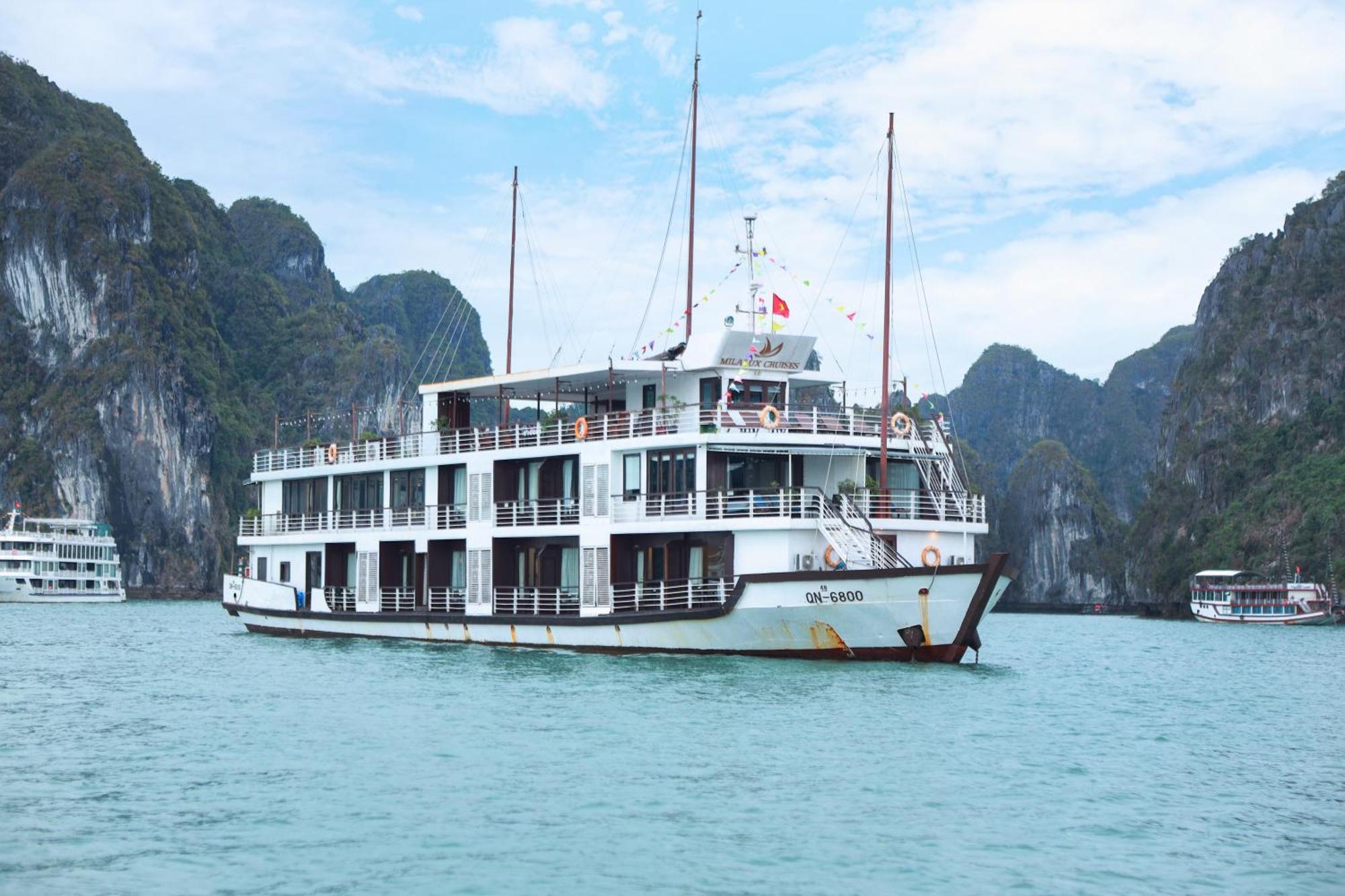 Mila Cruises Hotel Ha Long