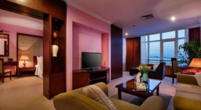 Halong Pearl Hạ Long