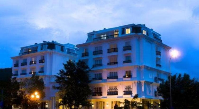 Hotel Paragon 3*