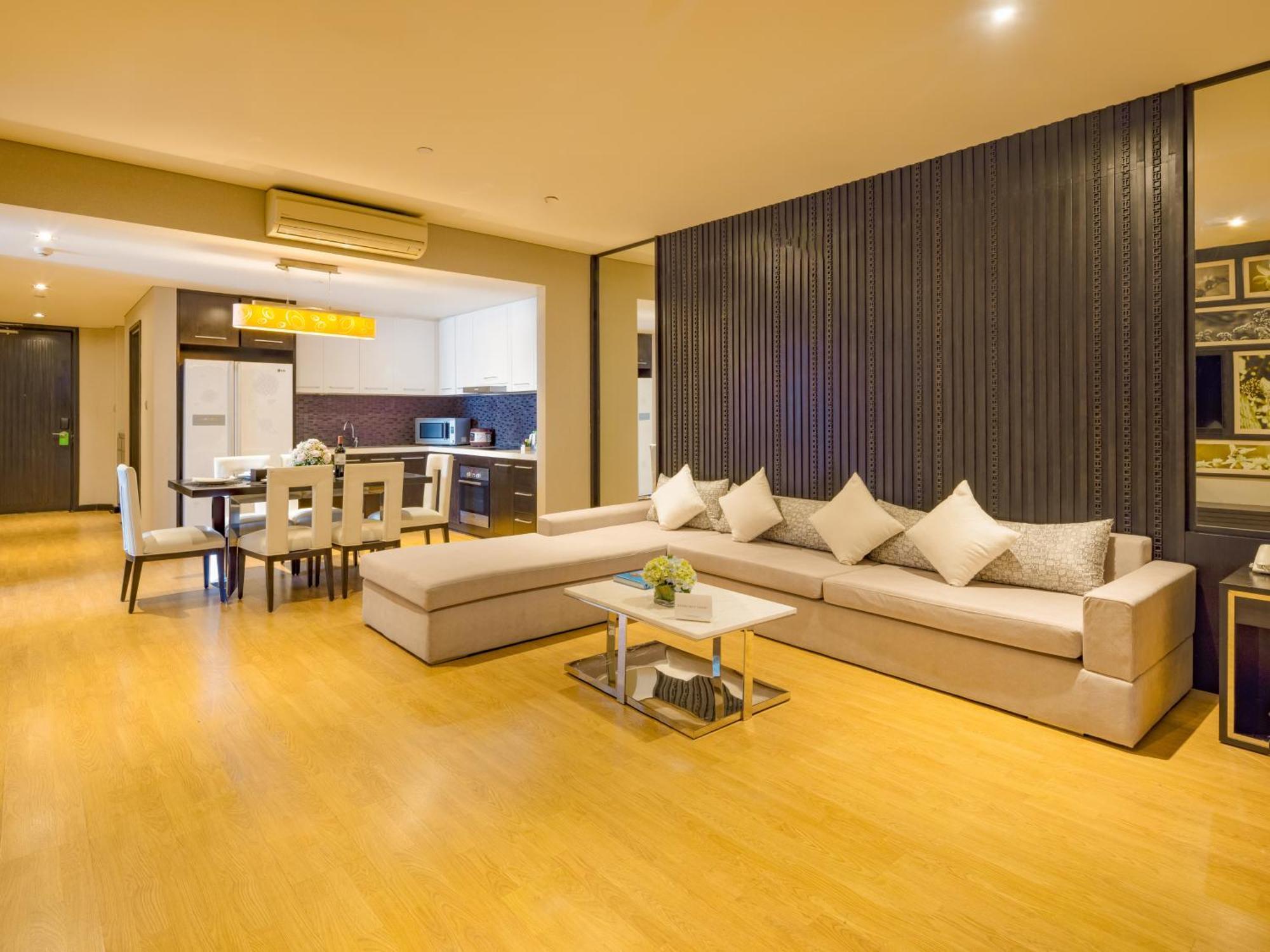 Aparthotel The Costa 5*