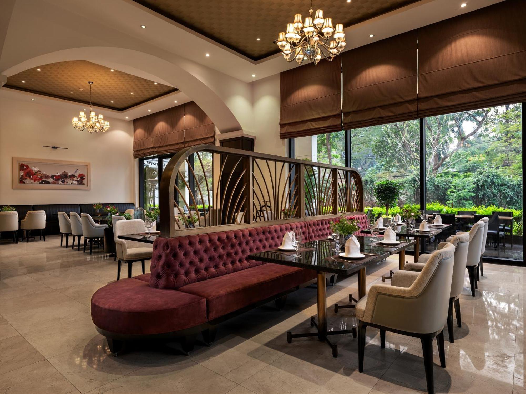 Hotel Elegant Westlake