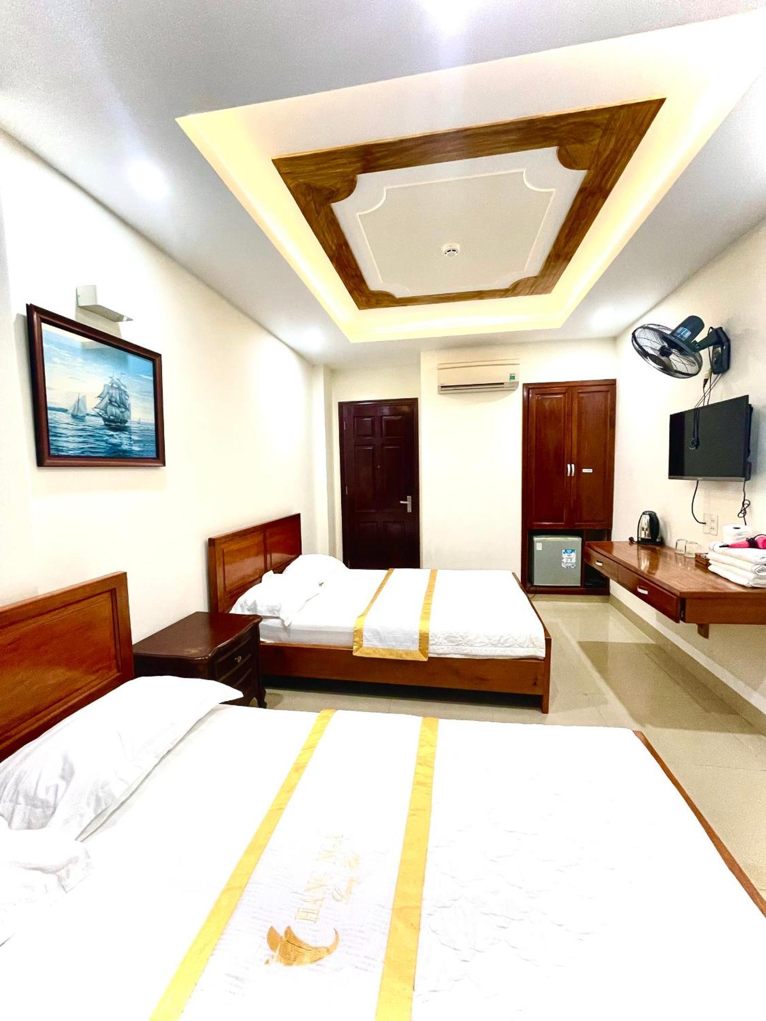 Hang Nga Luxury Hotel *