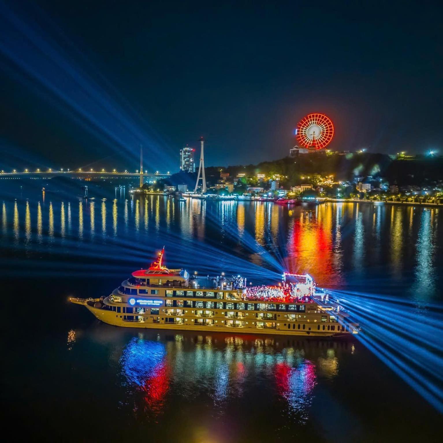 Dragon Castle Bai Chay Quang Ninh *