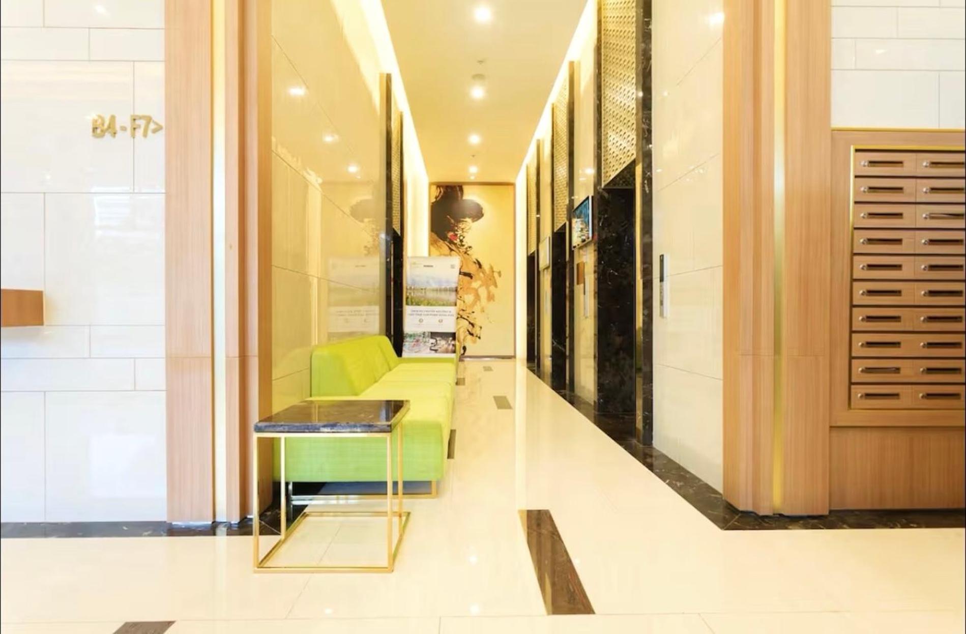 Genius River Gate Center Free Pool Ho Chi Minh City
