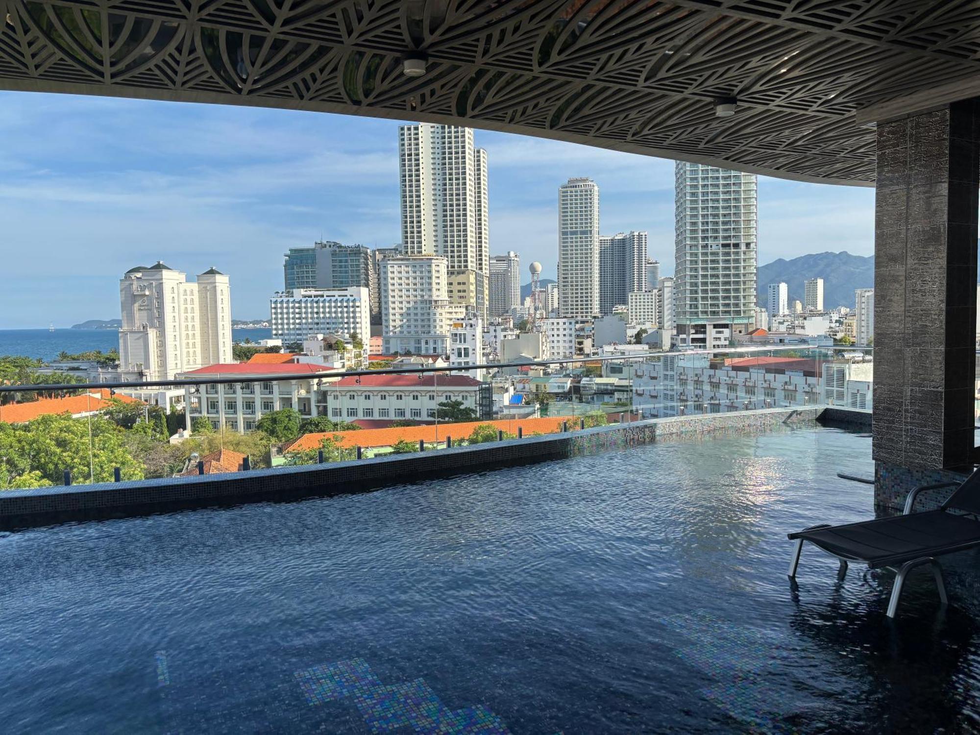W Premium Hotel Nha Trang