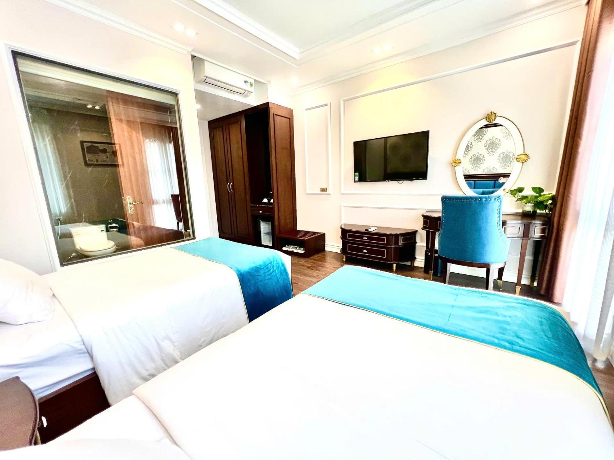 Rubyqueen Halong Hotel 3*